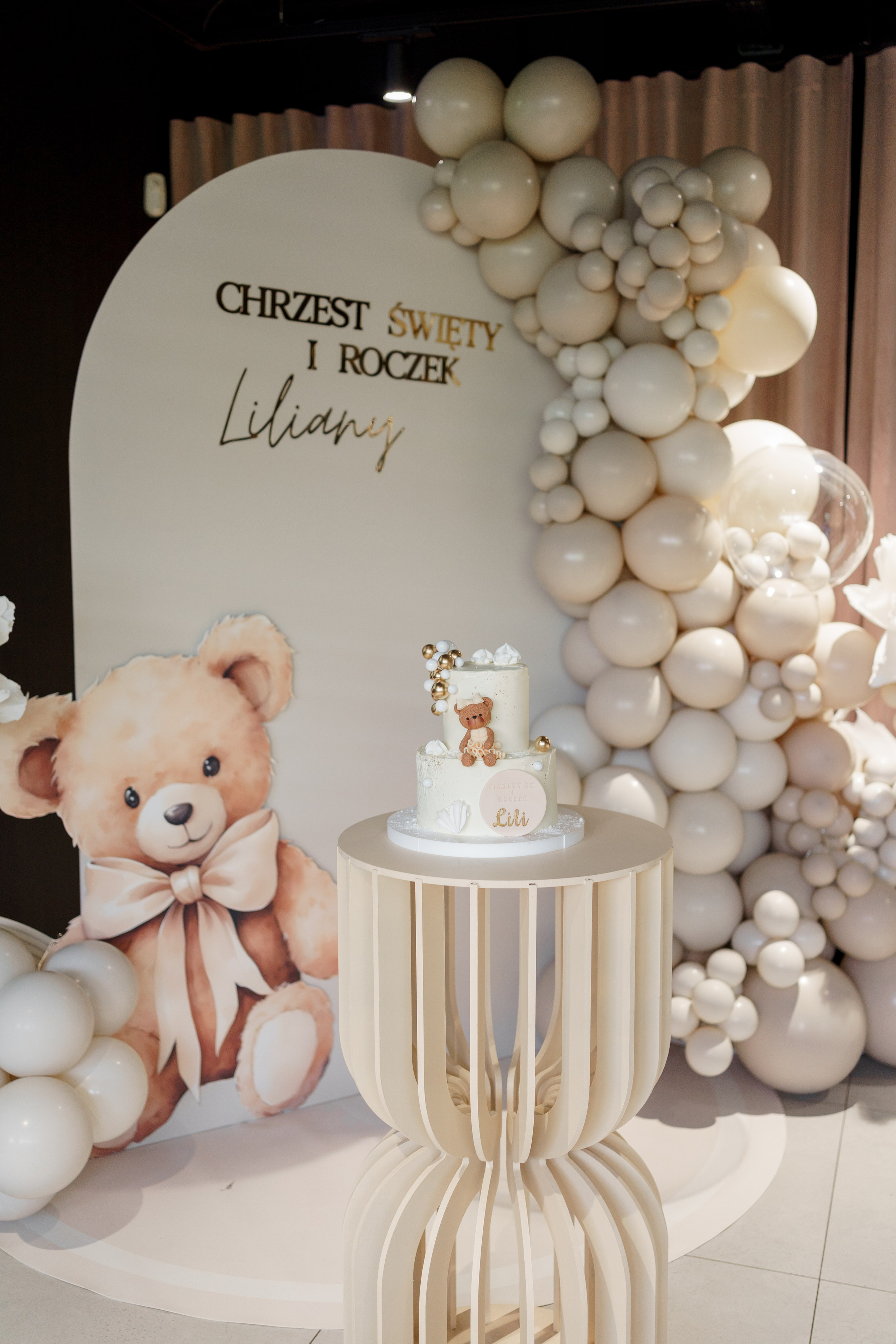 Reportaż z okazji Chrztu Świętego w Łodzi. Fotograf Łódź - sesja ciążowa, noworodkowa, dziecięca. Studio w Łodzi