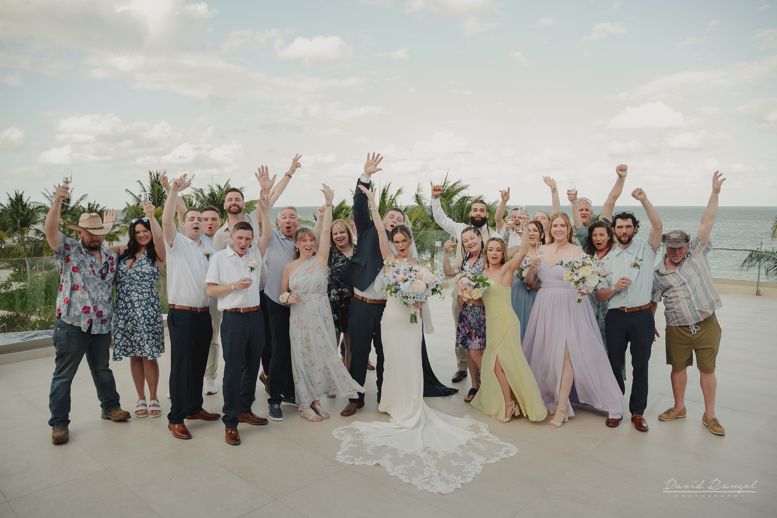 Danielle and Joshua’s sneak peek wedding. Destination wedding photographer based in Cancun and Riviera Maya with service worldwide