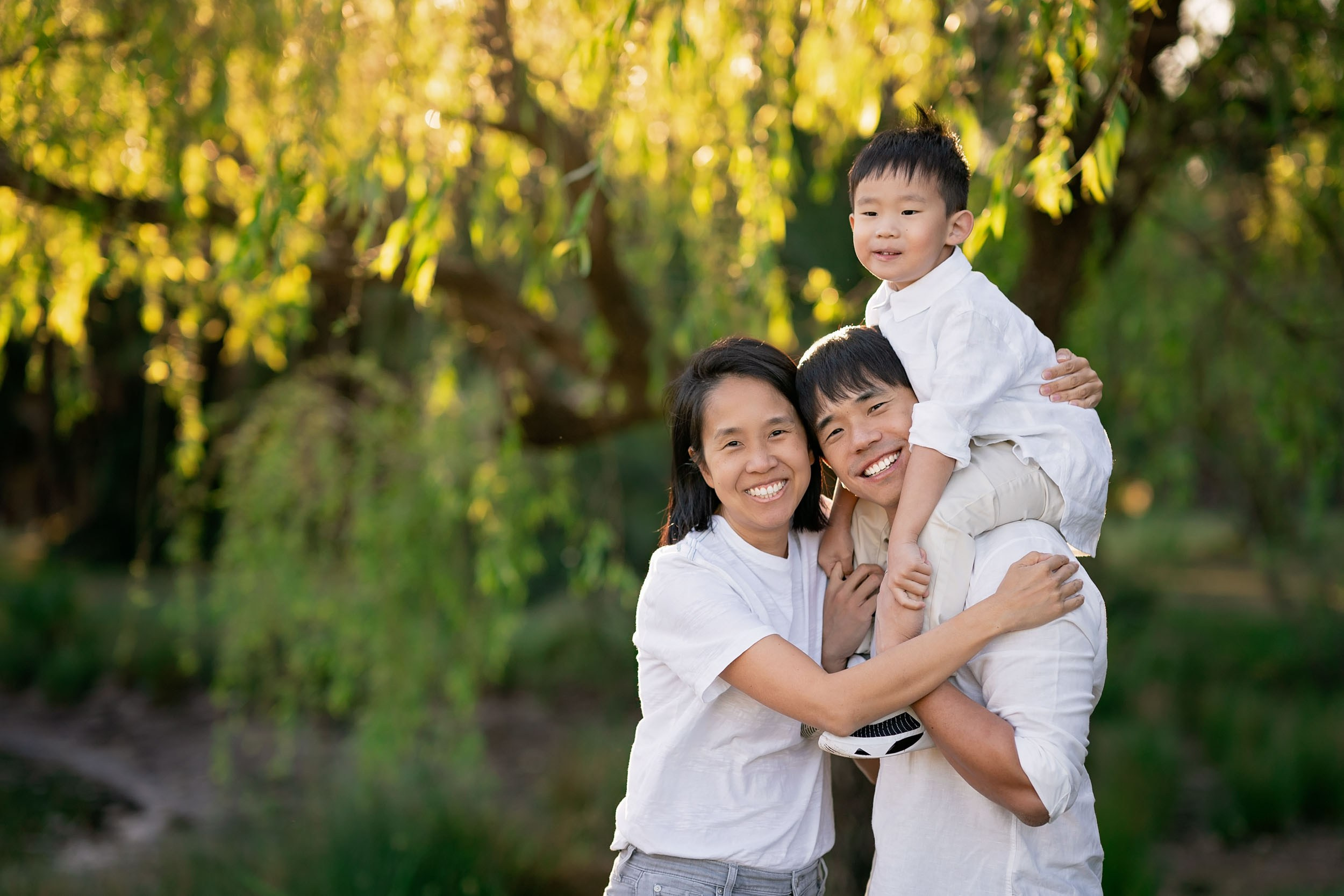 Best Extended Family and Grandparents Photography shoot in Sydney. Family and Maternity Photography in Sydney, Hills District