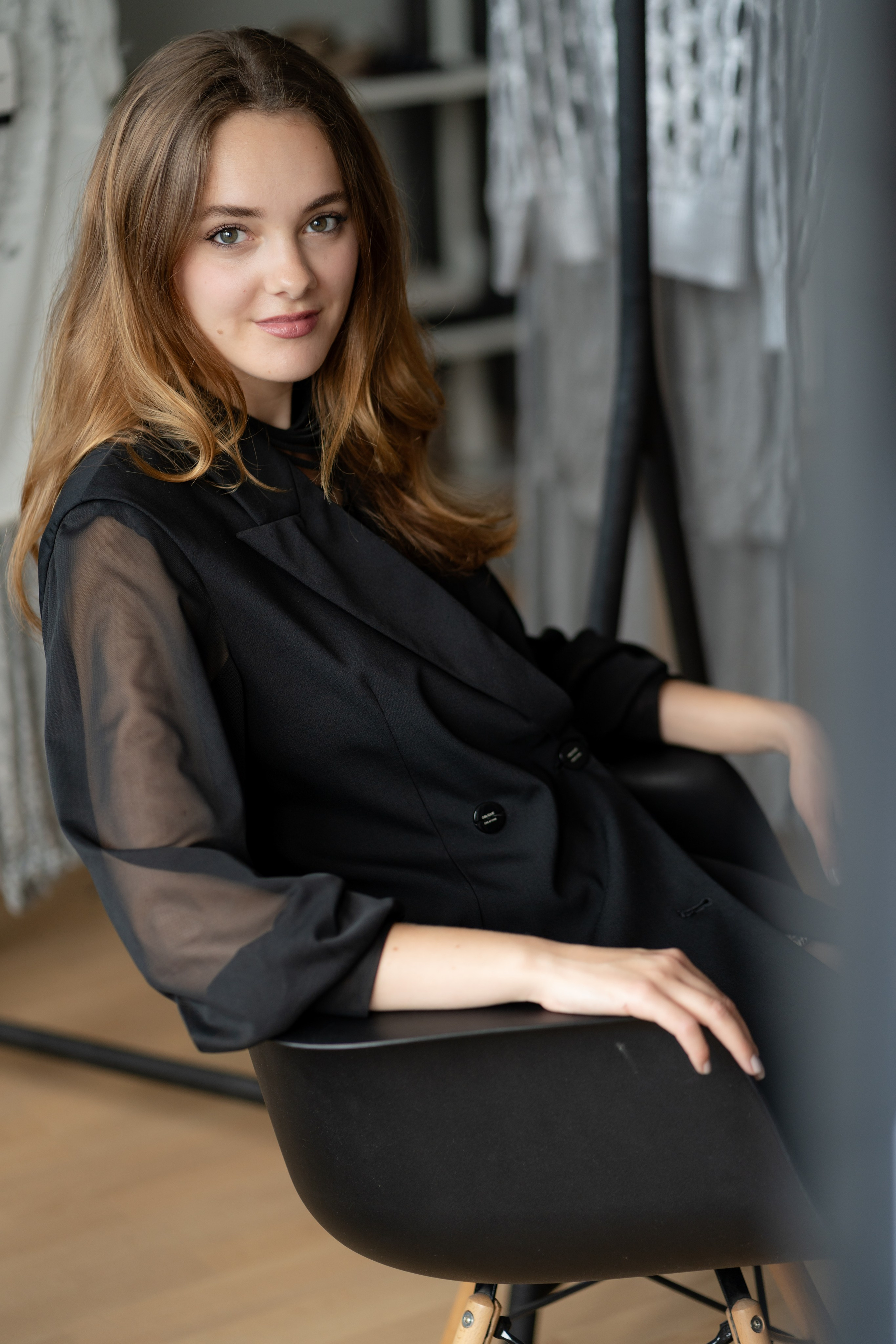 LOLA & OBLIQUE. Portrait photographer in Germany and all over Europe Mischa Blank