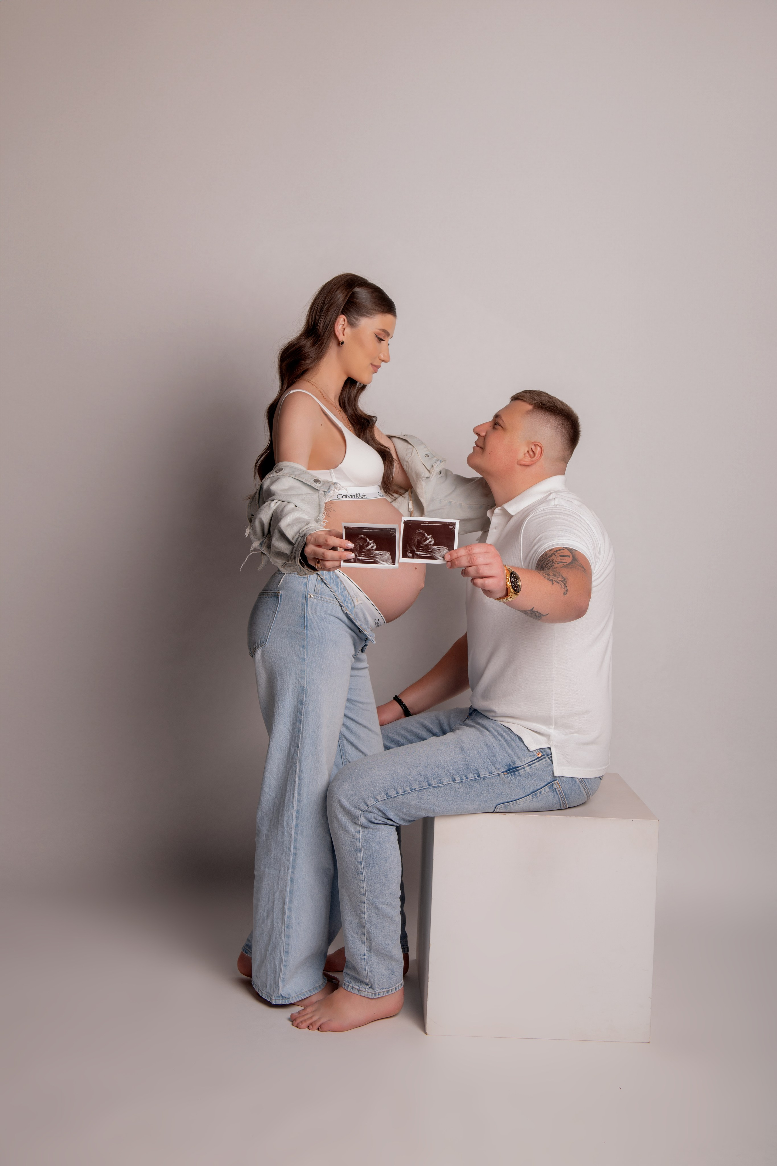 Diana & Stepan. Maternity photoshoot. Professional photographer in Prague Anastasia Haritonova