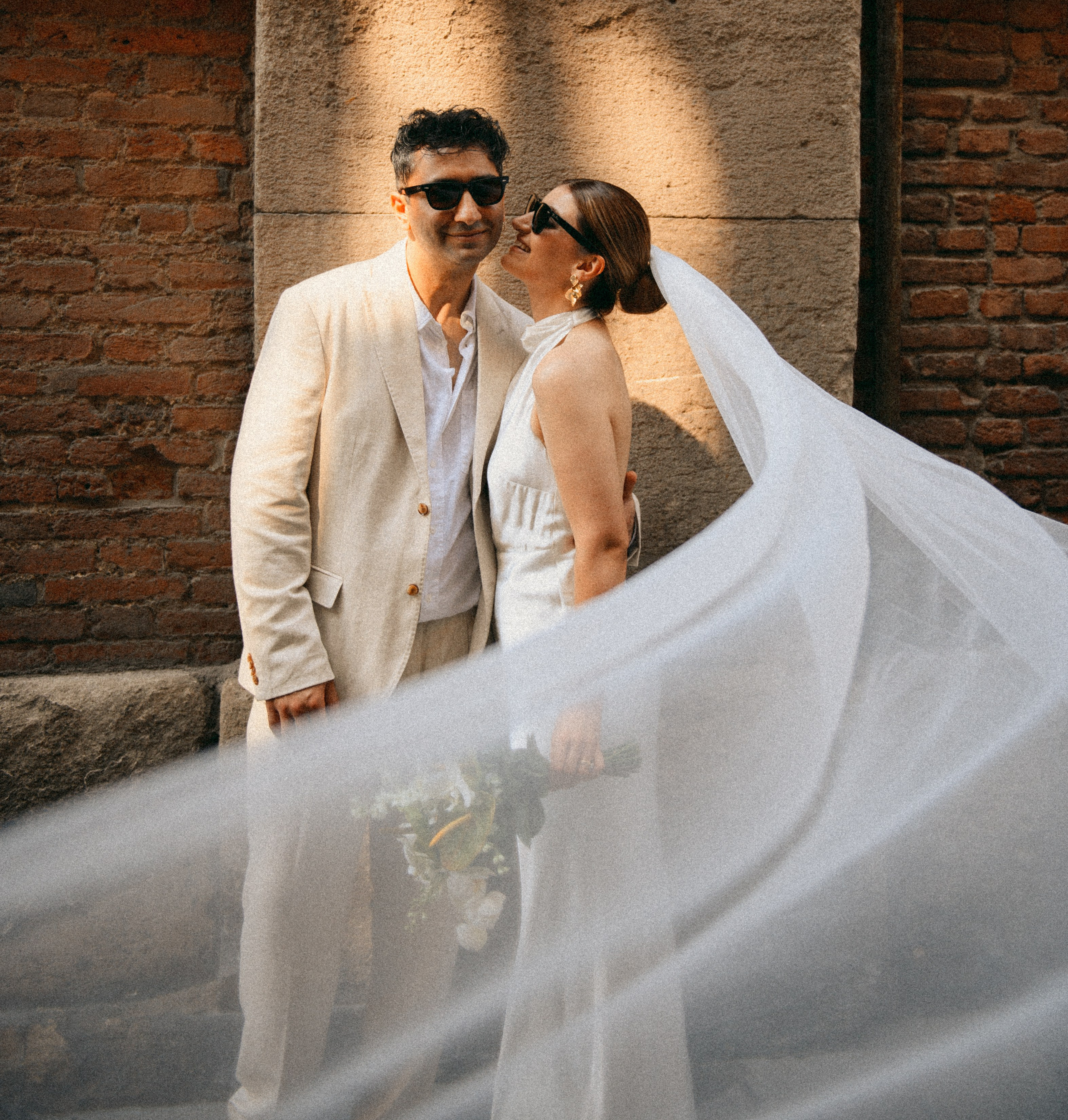 Wedding Photosession in Milan. Romantic couple photoshooting. Love story in Milan. Engagement session. Best photographer in Milan