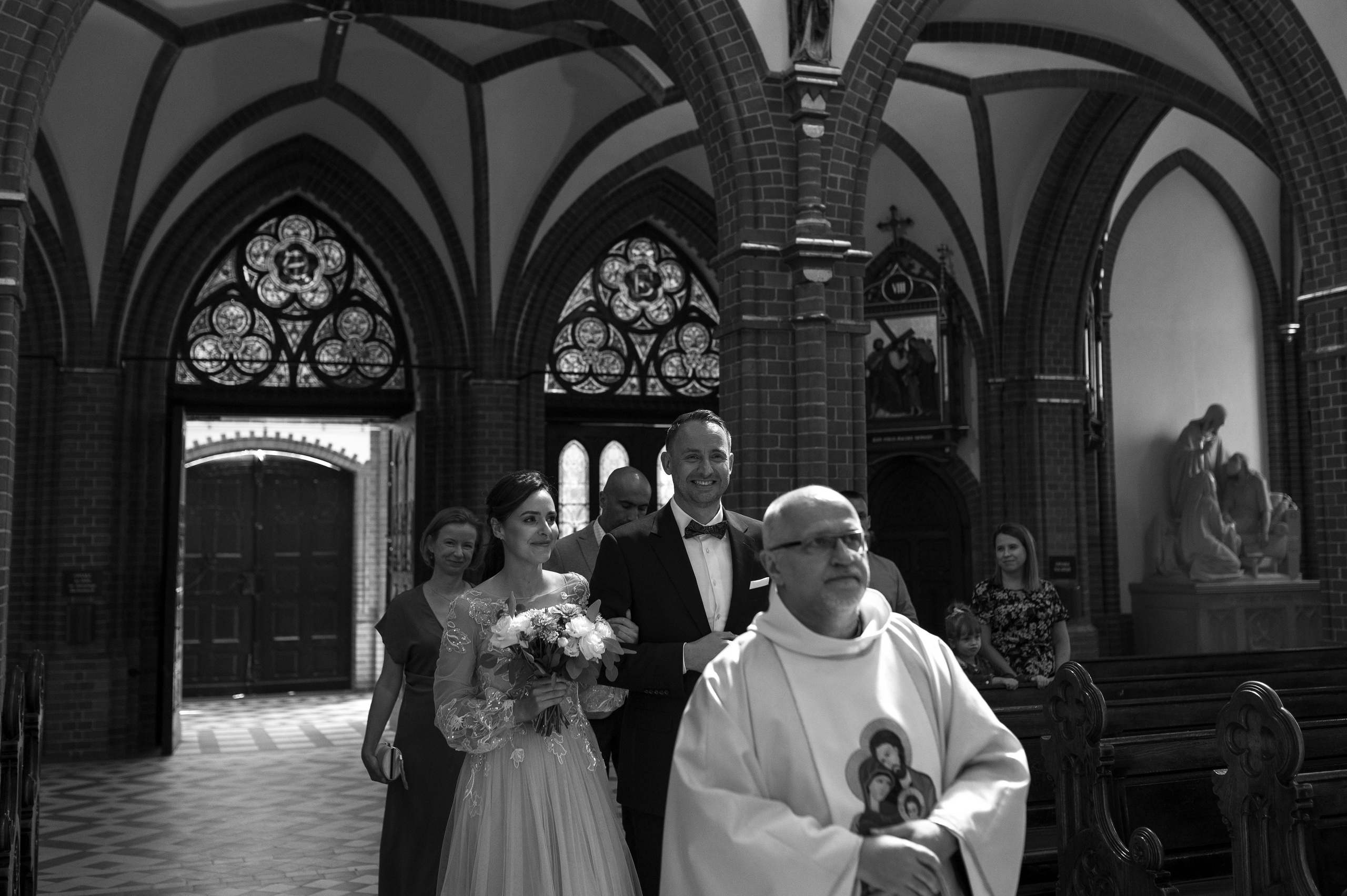 Wedding photographer in Wroclaw Warsaw Krakow Margarita Tuleiko