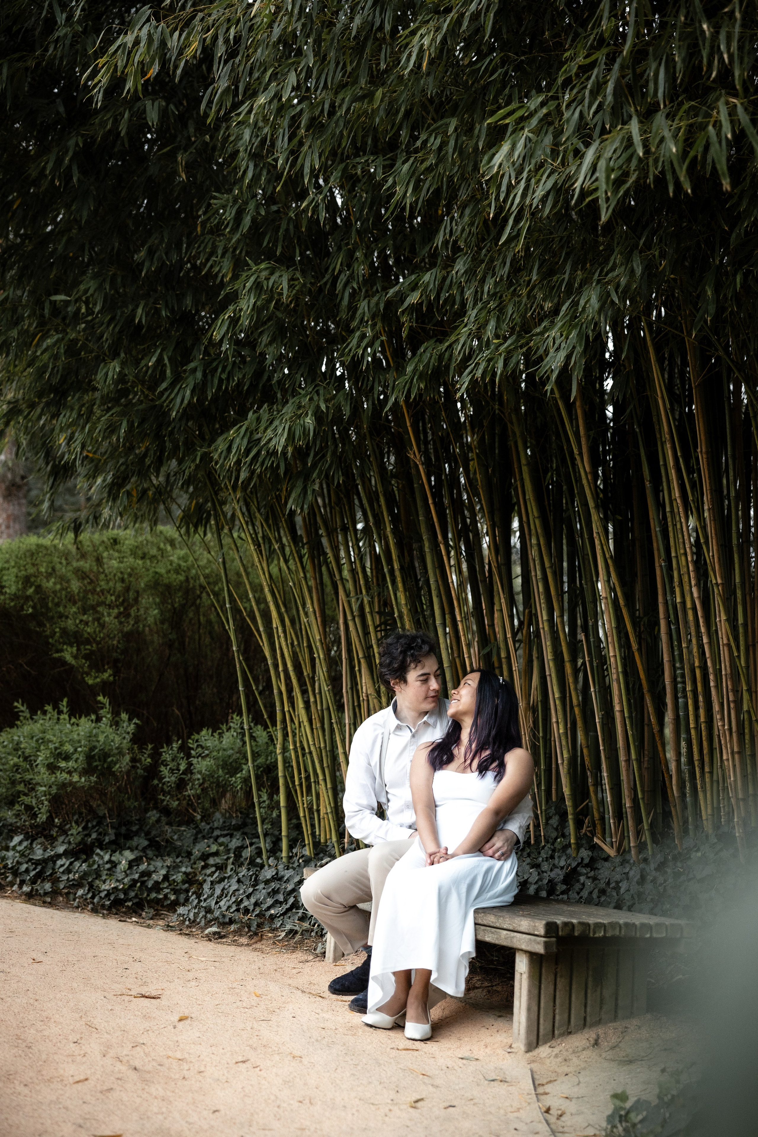 Photoshoot in the blooming Japanese Garden of Toulouse. Eugénie Smirnova — your photographer in Toulouse and southwest France