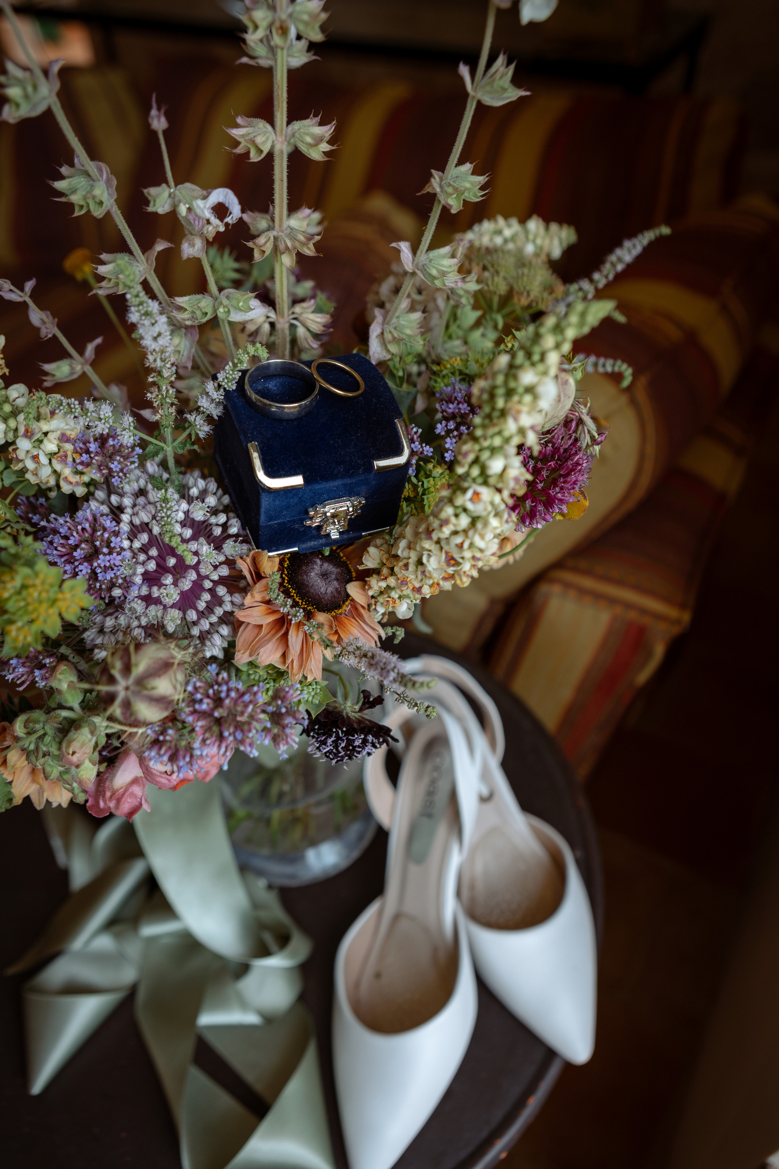 British — scottish wedding in Souquet Hall, Aquitaine, France. Eugénie Smirnova — your photographer in Toulouse and southwest France