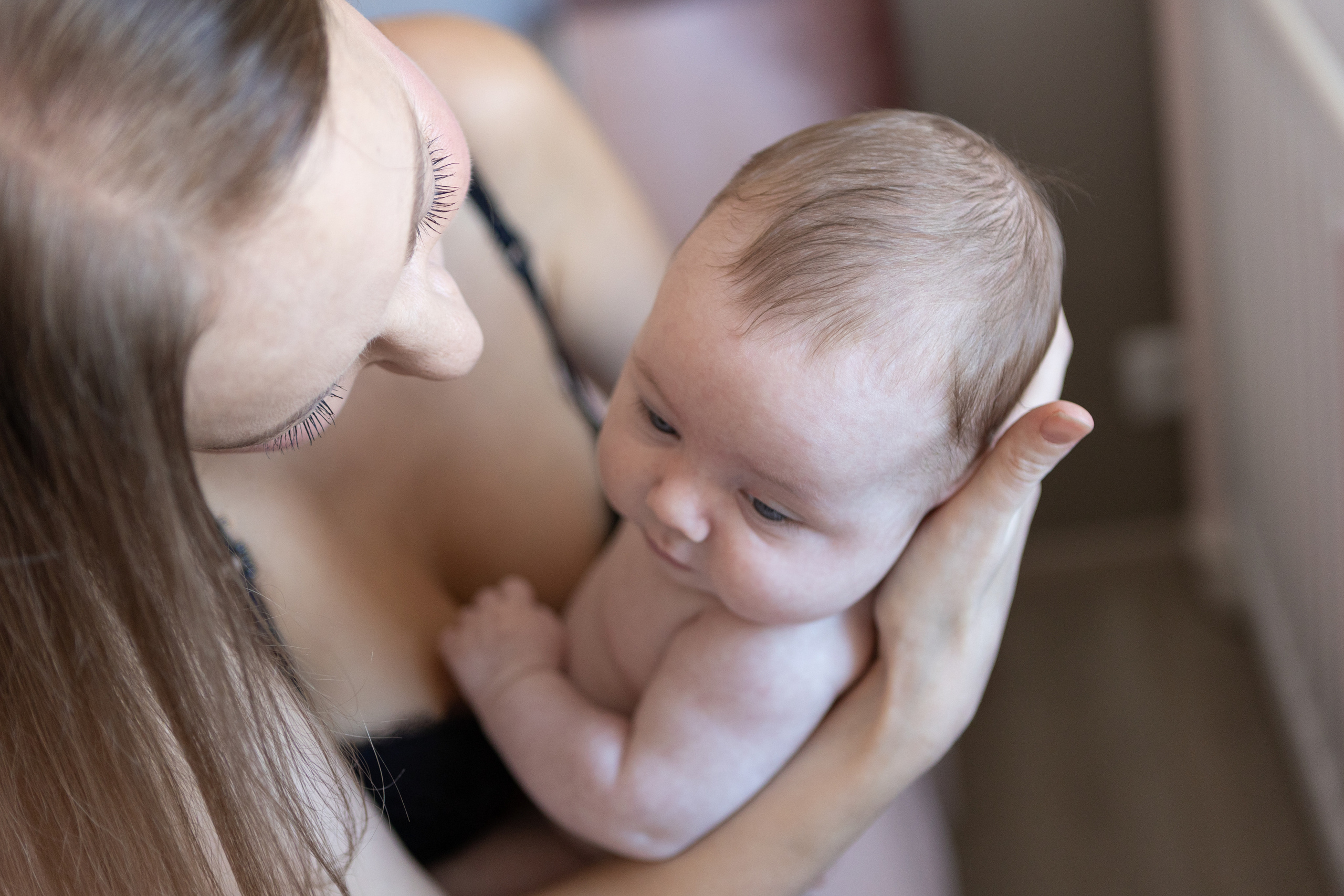 Séance photo grossesse et nouveau-né. Eugénie Smirnova — photographe à Toulouse et dans le sud-ouest de la France