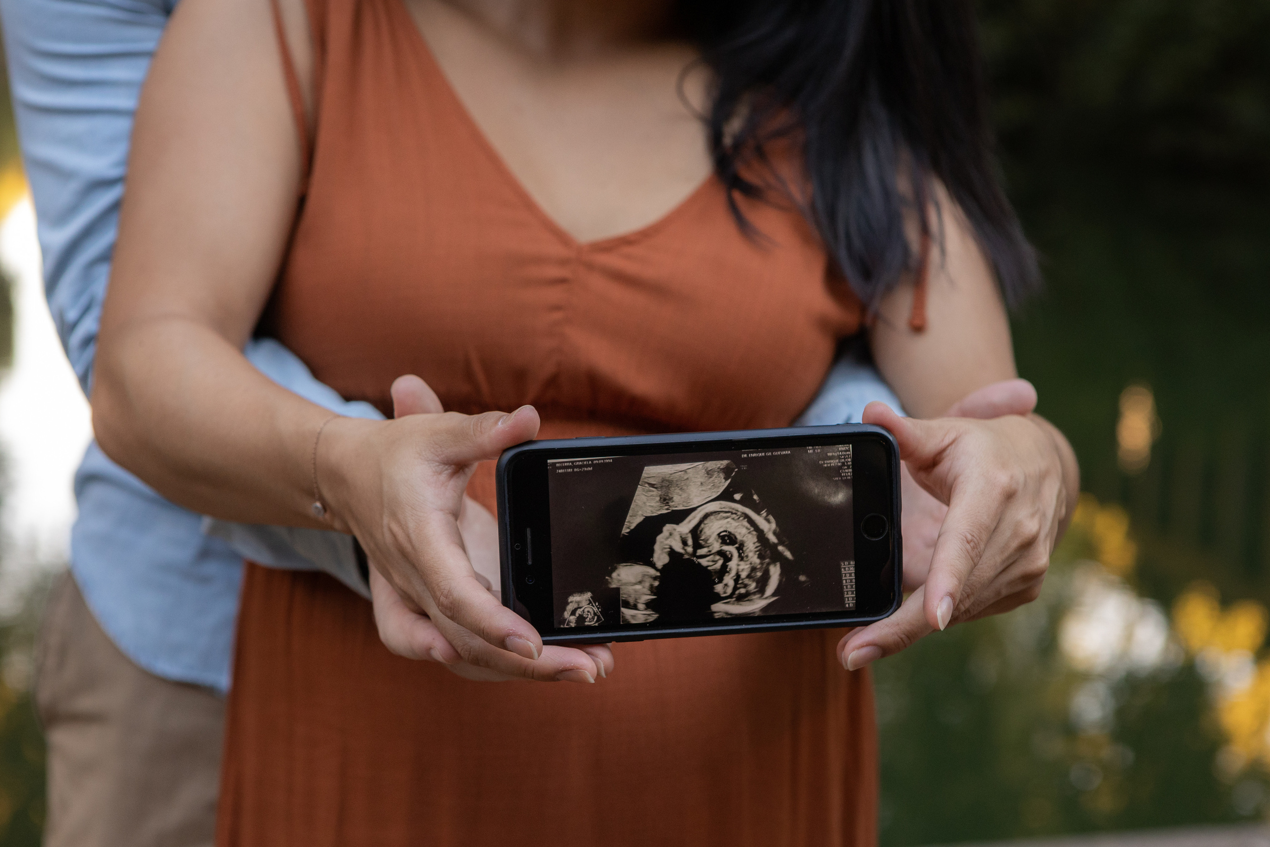 Summer pregnancy photoshoot for Graciela and Mathieu in Toulouse. Евгения Смирнова — Ваш фотограф в Тулузе и на юго-западе Франции