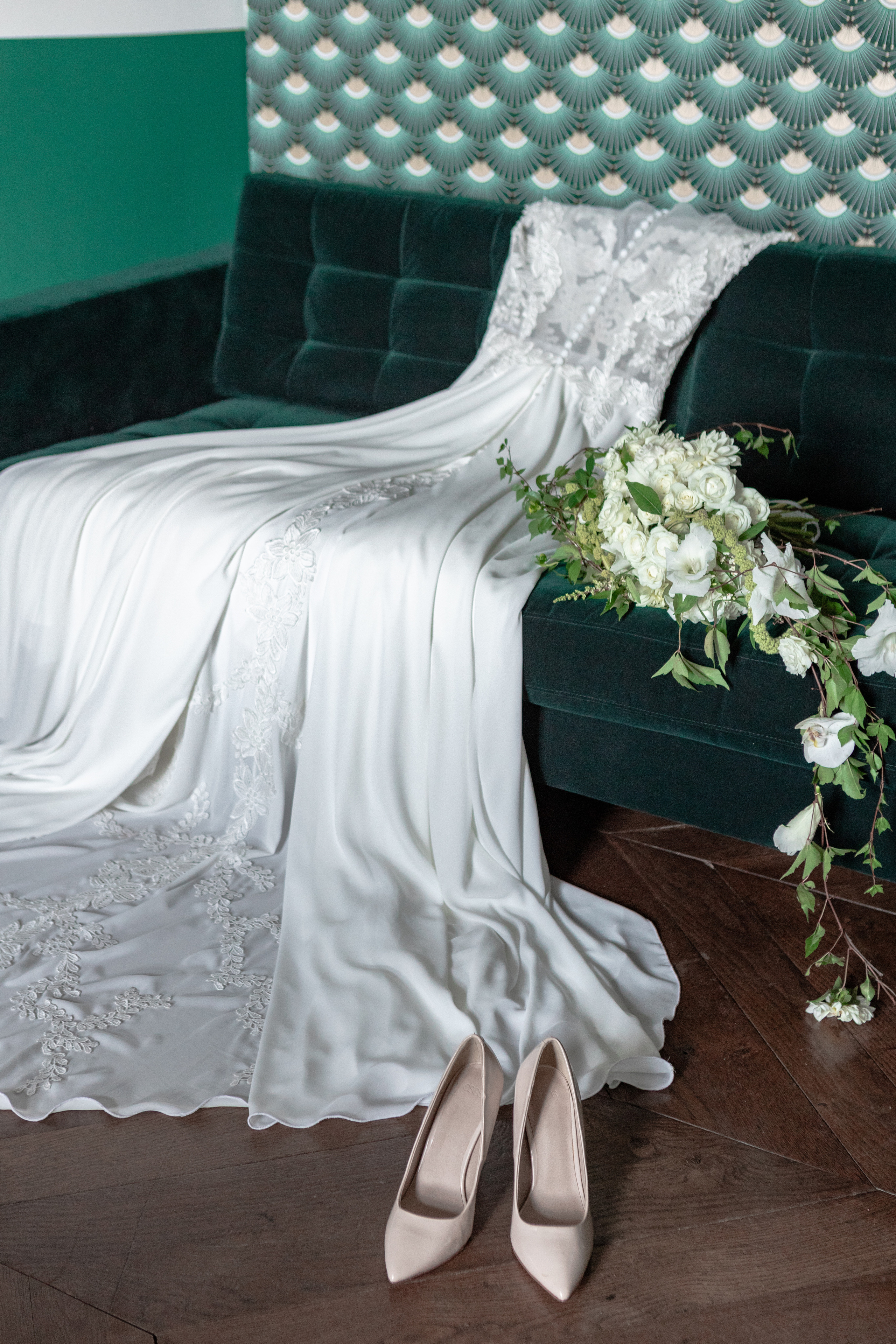 Emerald themed wedding in Château de Puydaniel. Eugénie Smirnova — photographe à Toulouse et dans le sud-ouest de la France
