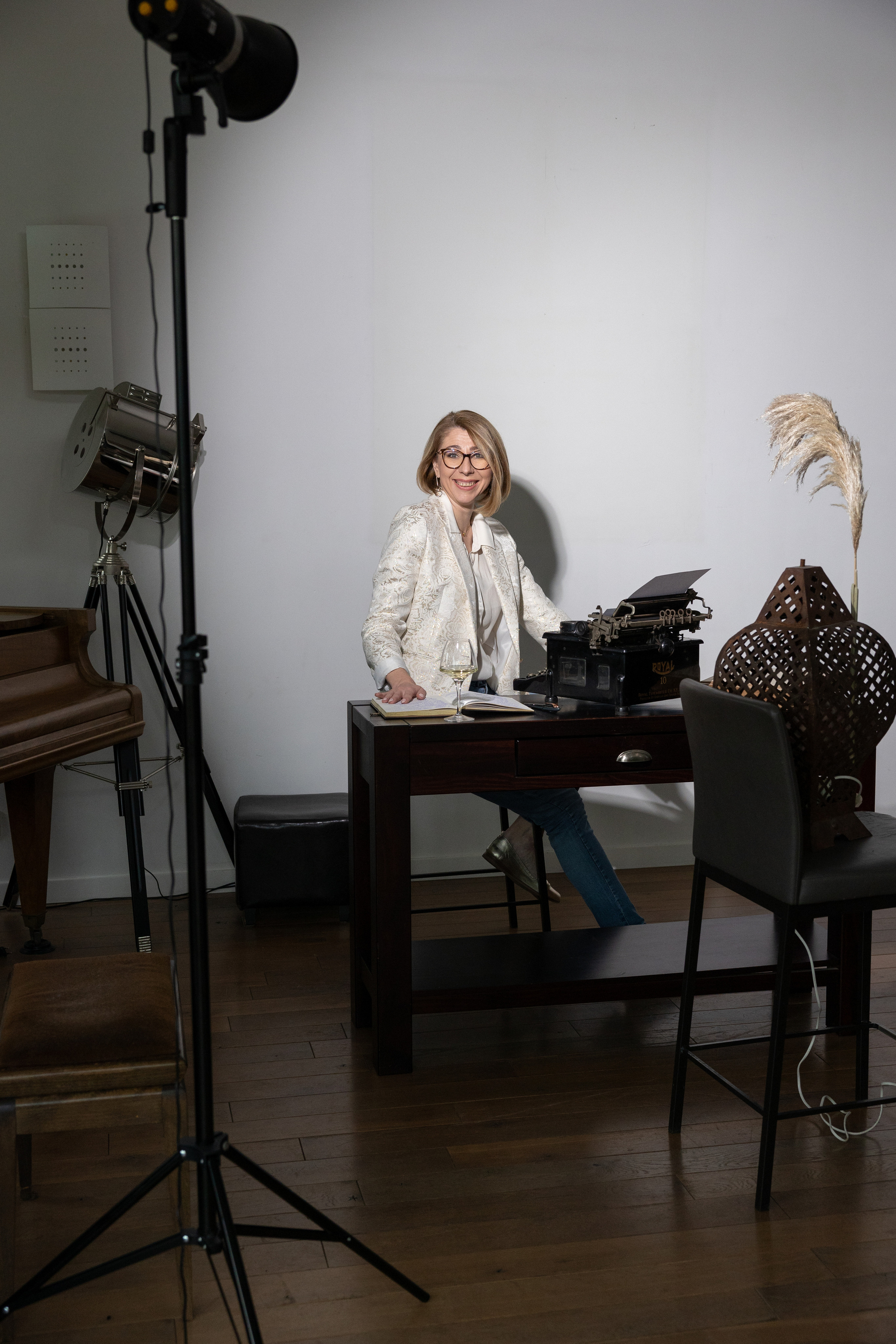 Personal branding photo session for sommelier Inessa. Eugénie Smirnova — photographe à Toulouse et dans le sud-ouest de la France