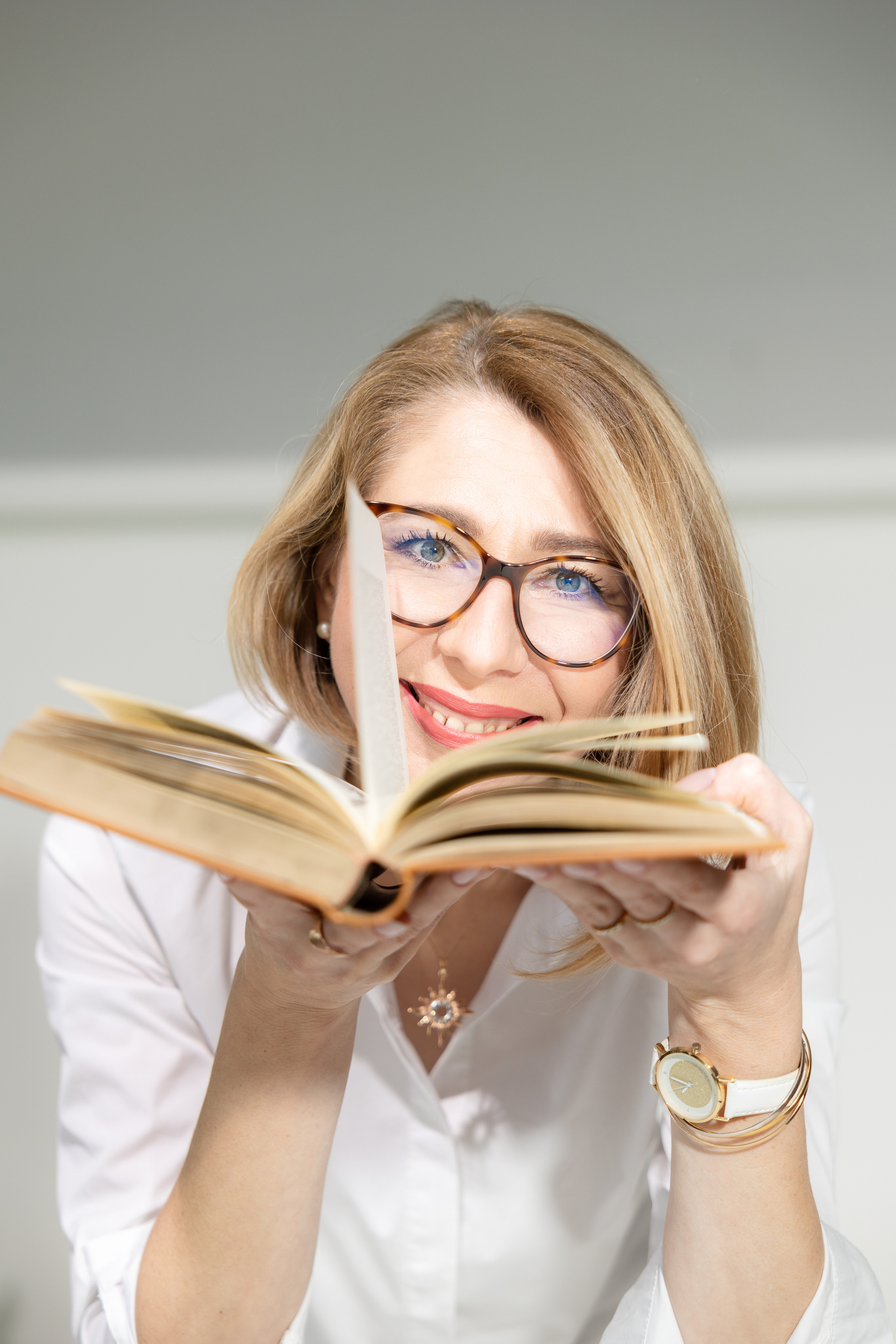 Personal branding photo session for sommelier Inessa. Eugénie Smirnova — photographe à Toulouse et dans le sud-ouest de la France