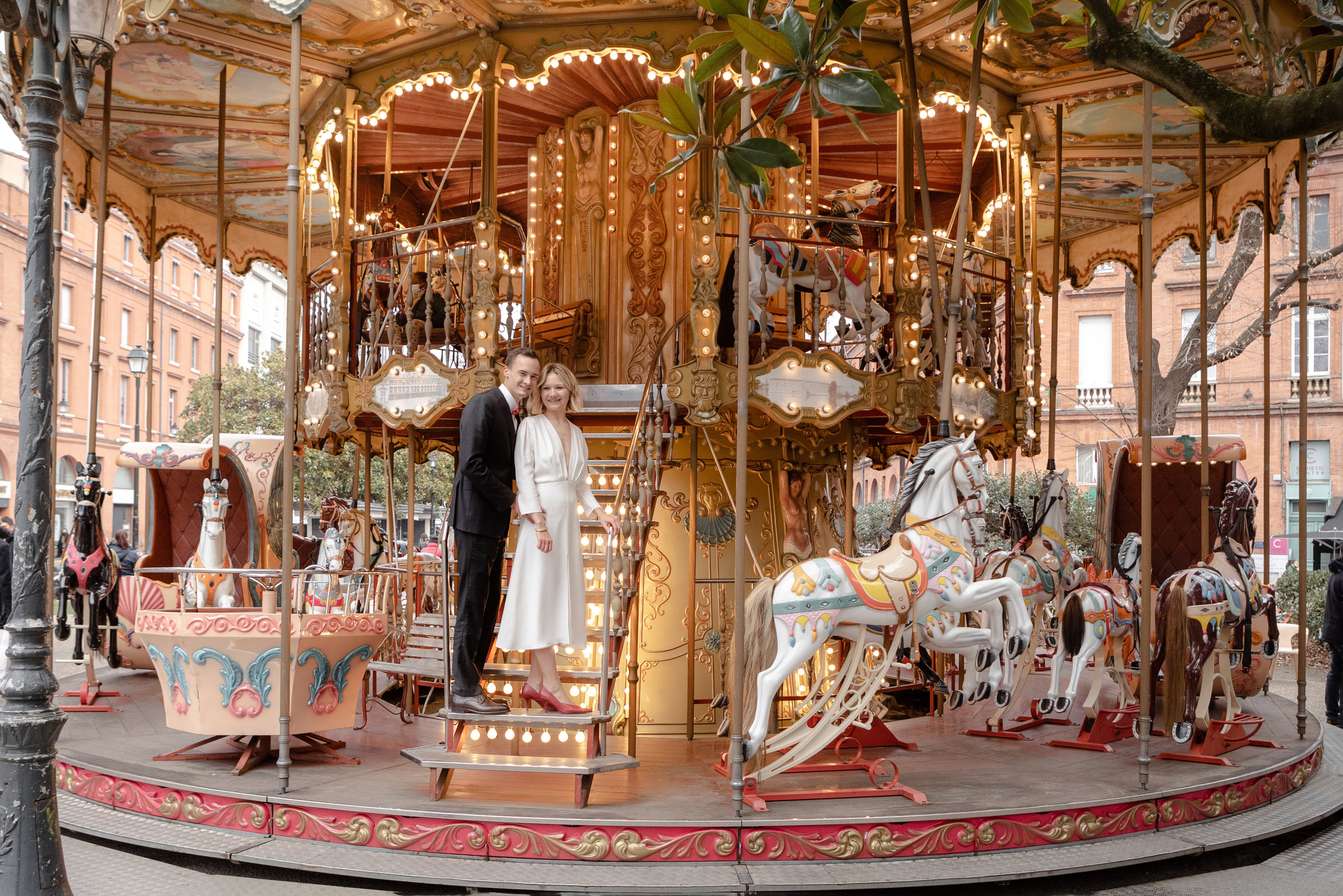 Winter wedding photo session in Toulouse France for Anastasia and Ben. Eugénie Smirnova — your photographer in Toulouse and southwest France