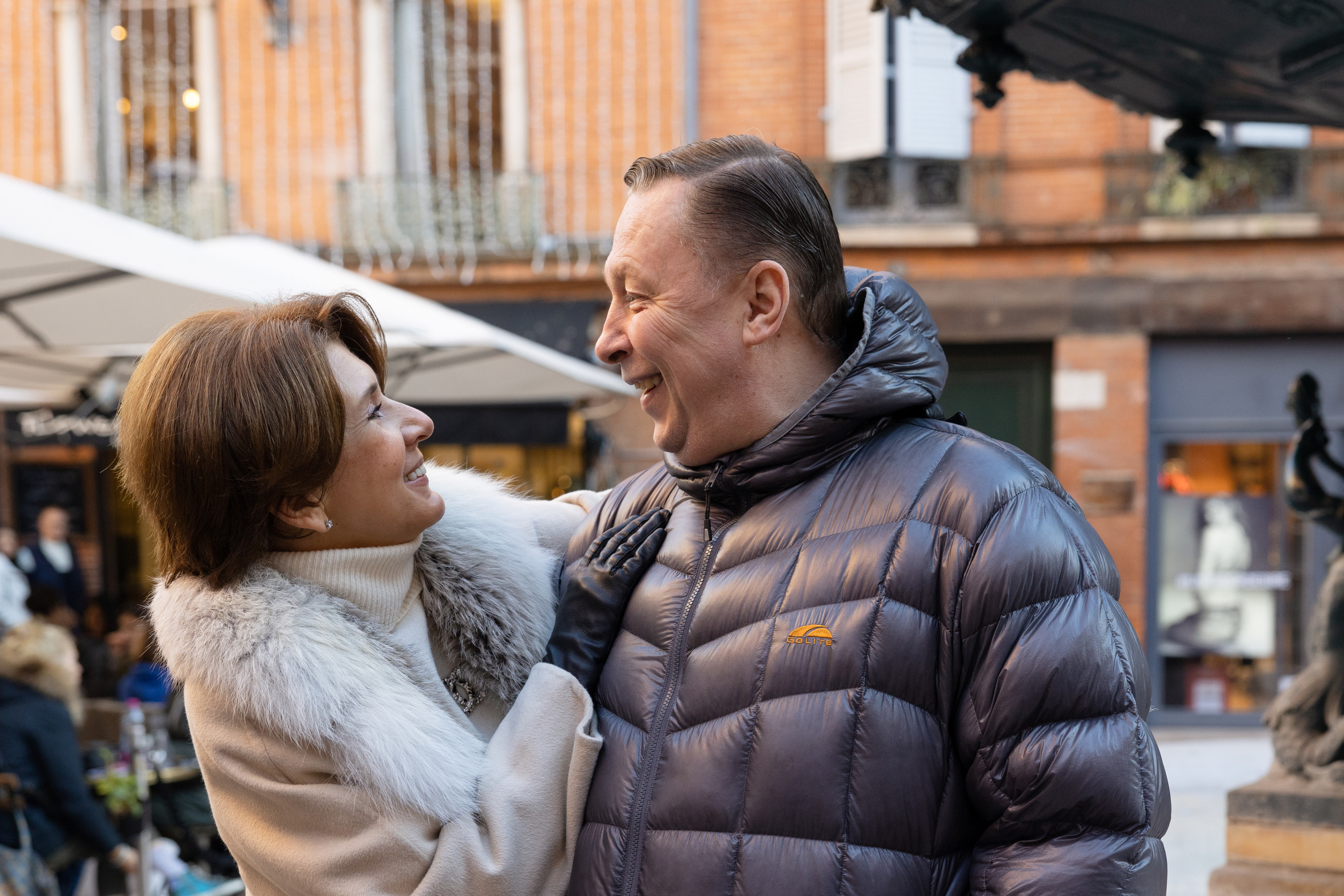 Séance photo de famille à Toulouse pour la famille de Yana. Eugénie Smirnova — photographe à Toulouse et dans le sud-ouest de la France