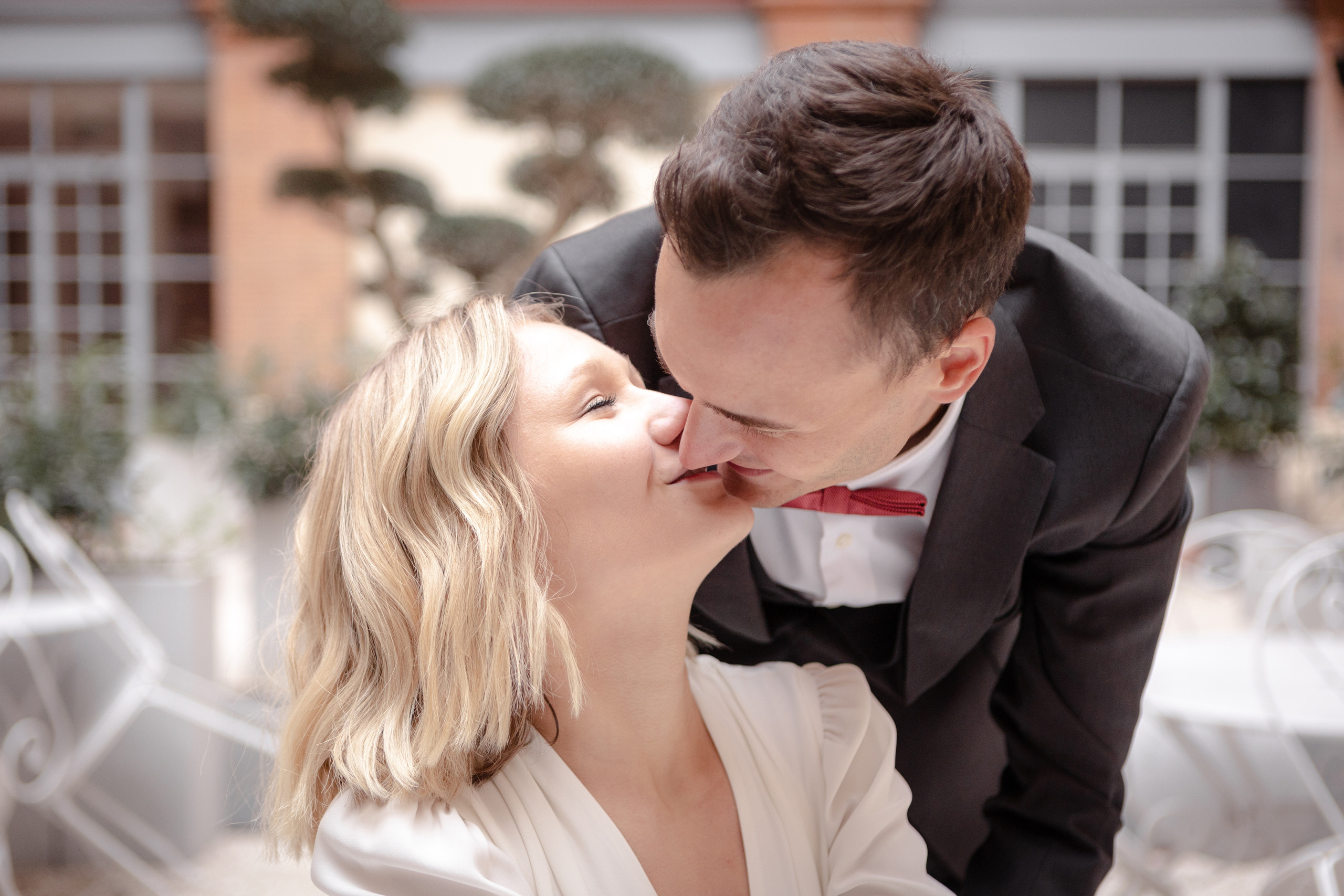 Winter wedding photo session in Toulouse France for Anastasia and Ben. Eugénie Smirnova — your photographer in Toulouse and southwest France