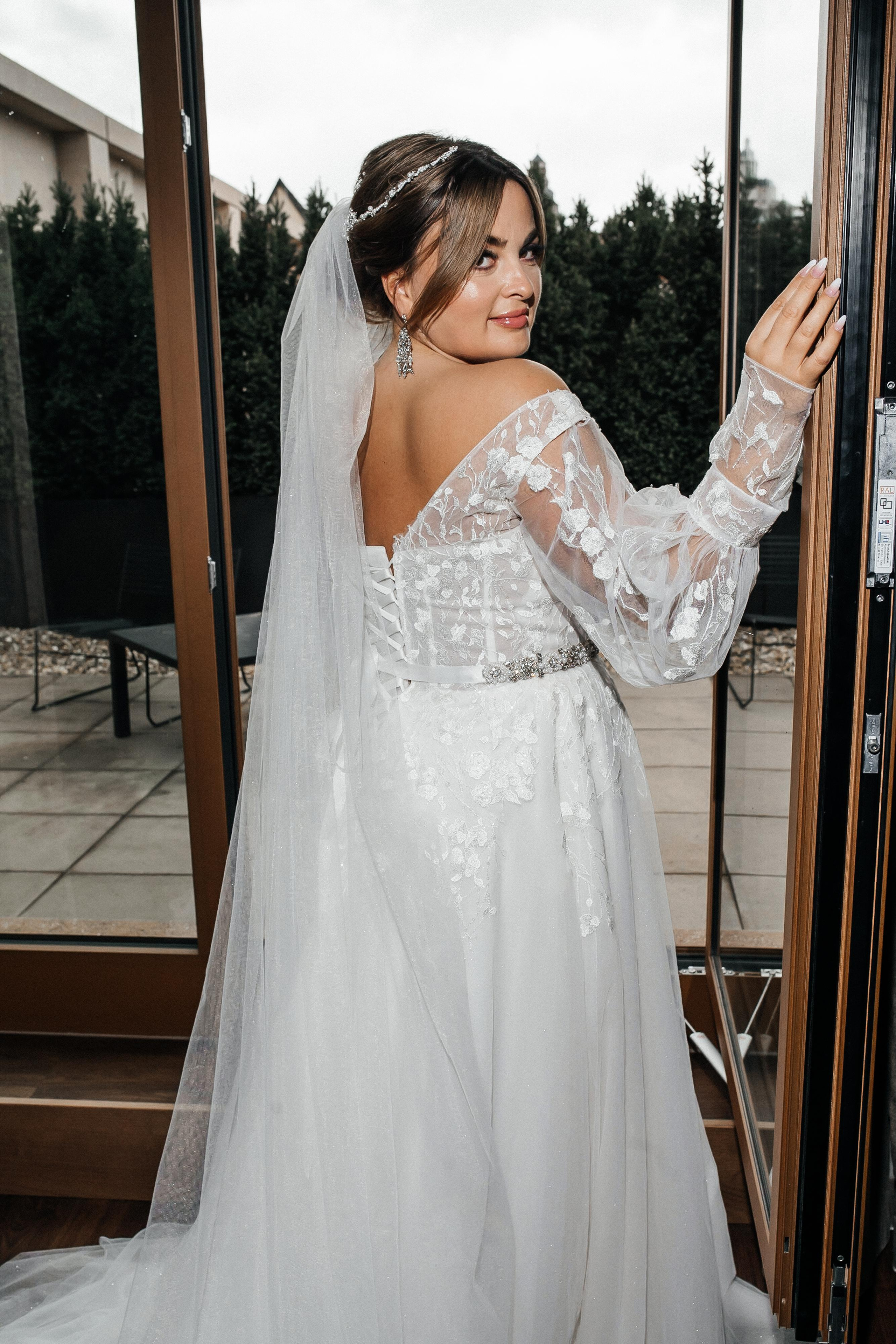 Elvira & Mnaz. Anna Saribekyan – Beste Hochzeitsfotografin in Würzburg, Top 10 in Deutschland