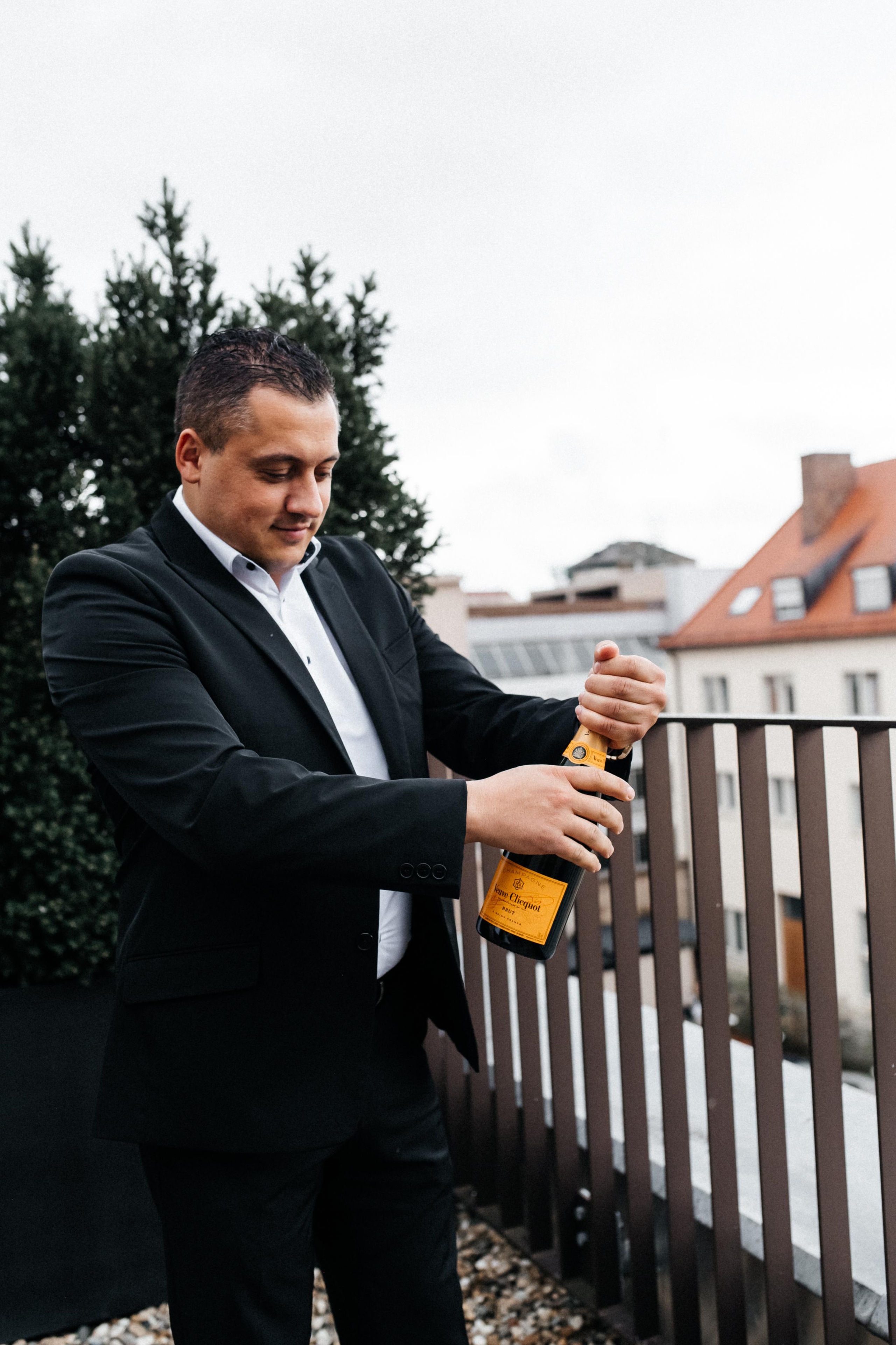 Elvira & Mnaz. Anna Saribekyan – Beste Hochzeitsfotografin in Würzburg, Top 10 in Deutschland