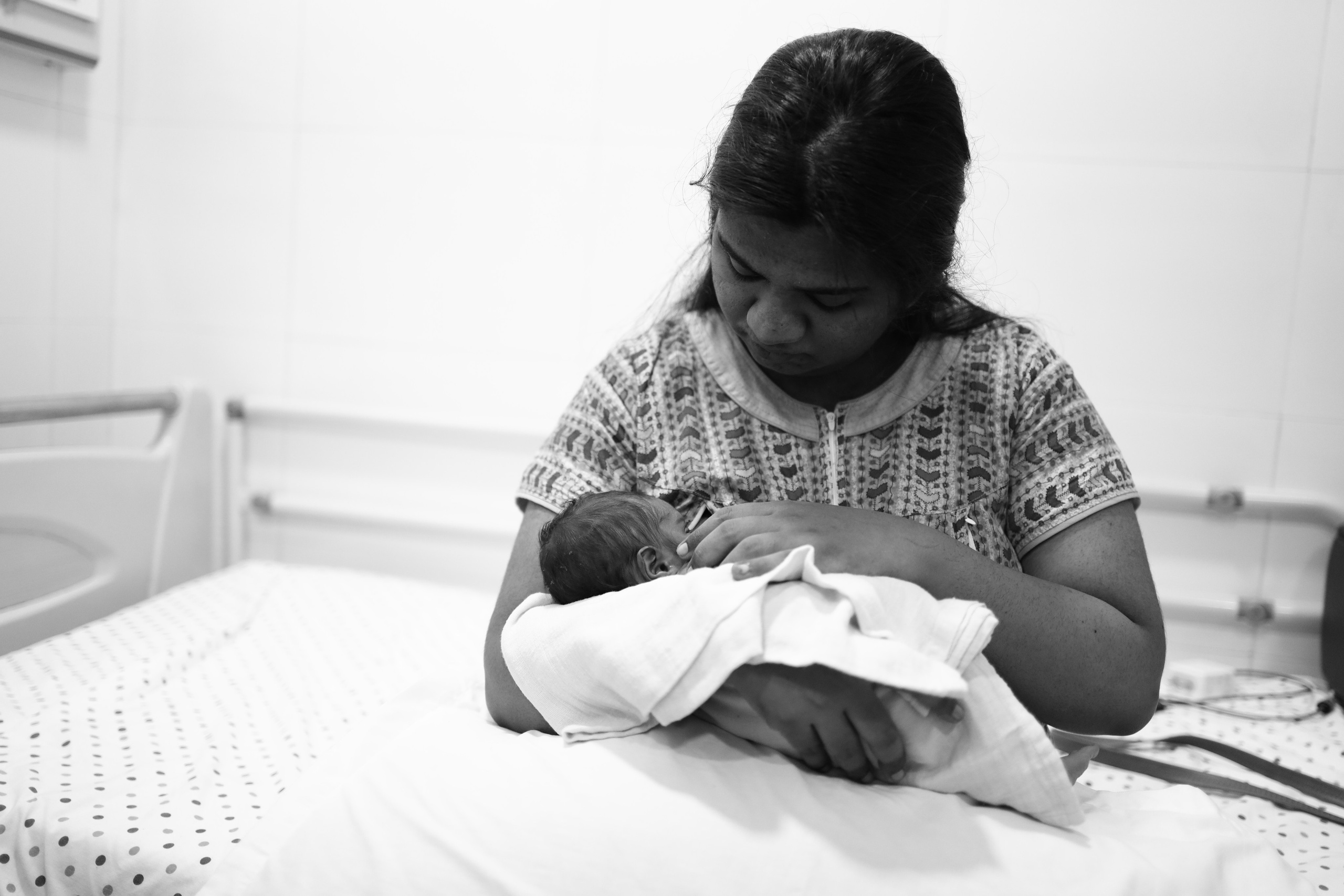 Birth & Hospital Session. BABY & FAMILY - MATERNITY - WEDDINGS & EVENTS - COMMERCIALS & CORPORATE | GOWTHAMAN SIVARAJ