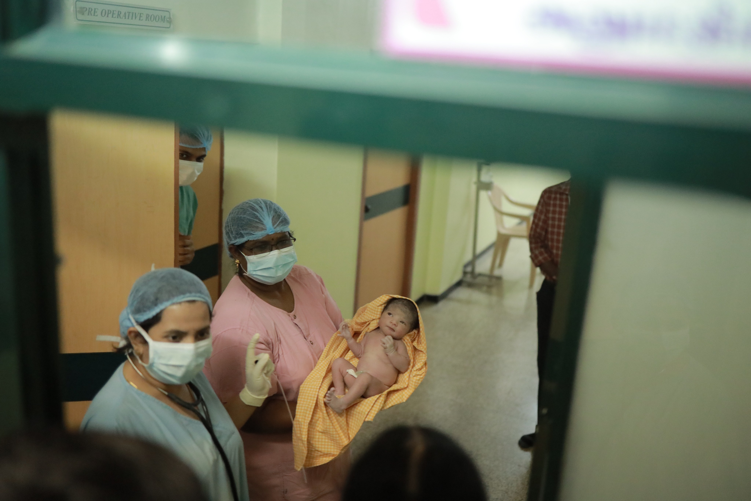 Birth & Hospital Session. BABY & FAMILY - MATERNITY - WEDDINGS & EVENTS - COMMERCIALS & CORPORATE | GOWTHAMAN SIVARAJ