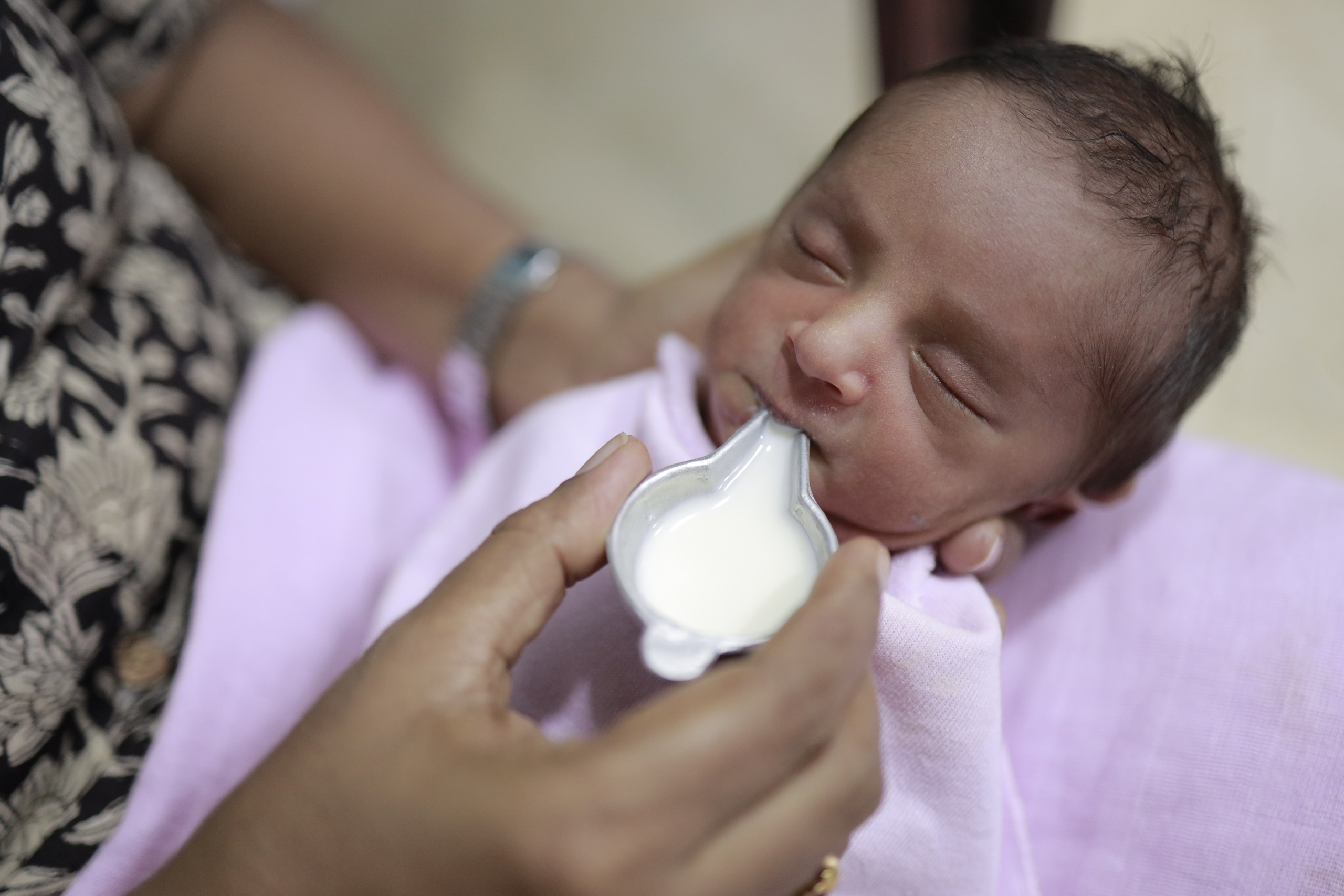 Birth & Hospital Session. BABY & FAMILY - MATERNITY - WEDDINGS & EVENTS - COMMERCIALS & CORPORATE | GOWTHAMAN SIVARAJ