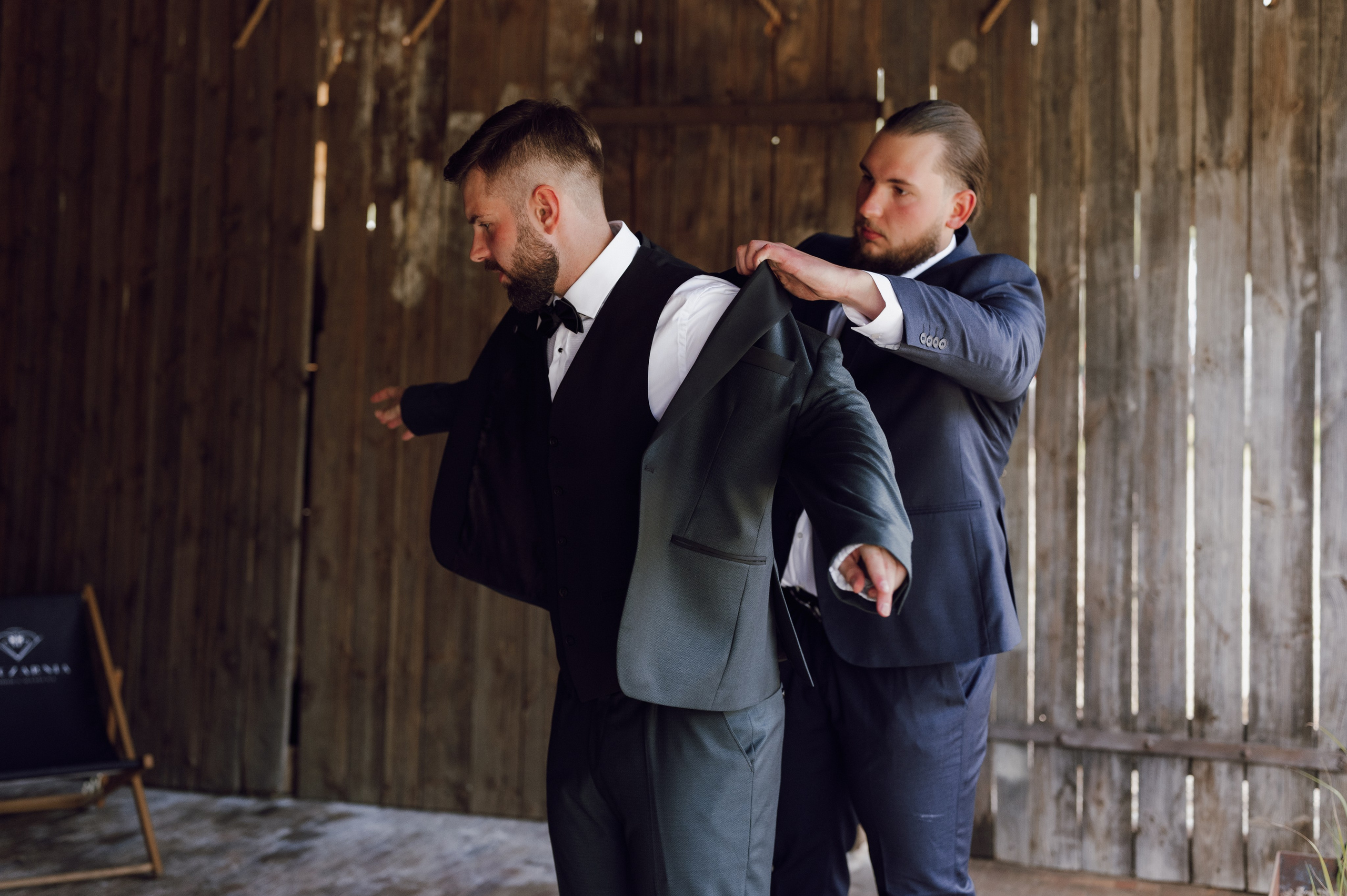 Kasia & Kuba | Wesele w stodole Owczarnia. Ślubny fotograf Poznań | Oliwia Makara