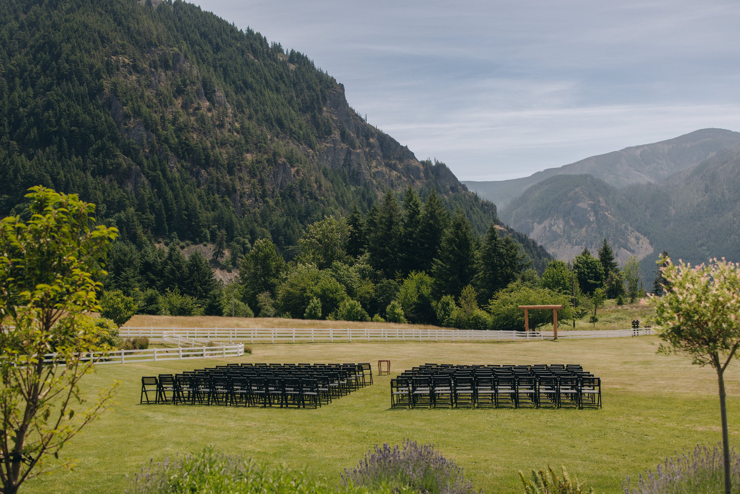 Wind Mountain Ranch wedding venue in the Columbia River Gorge, Washington