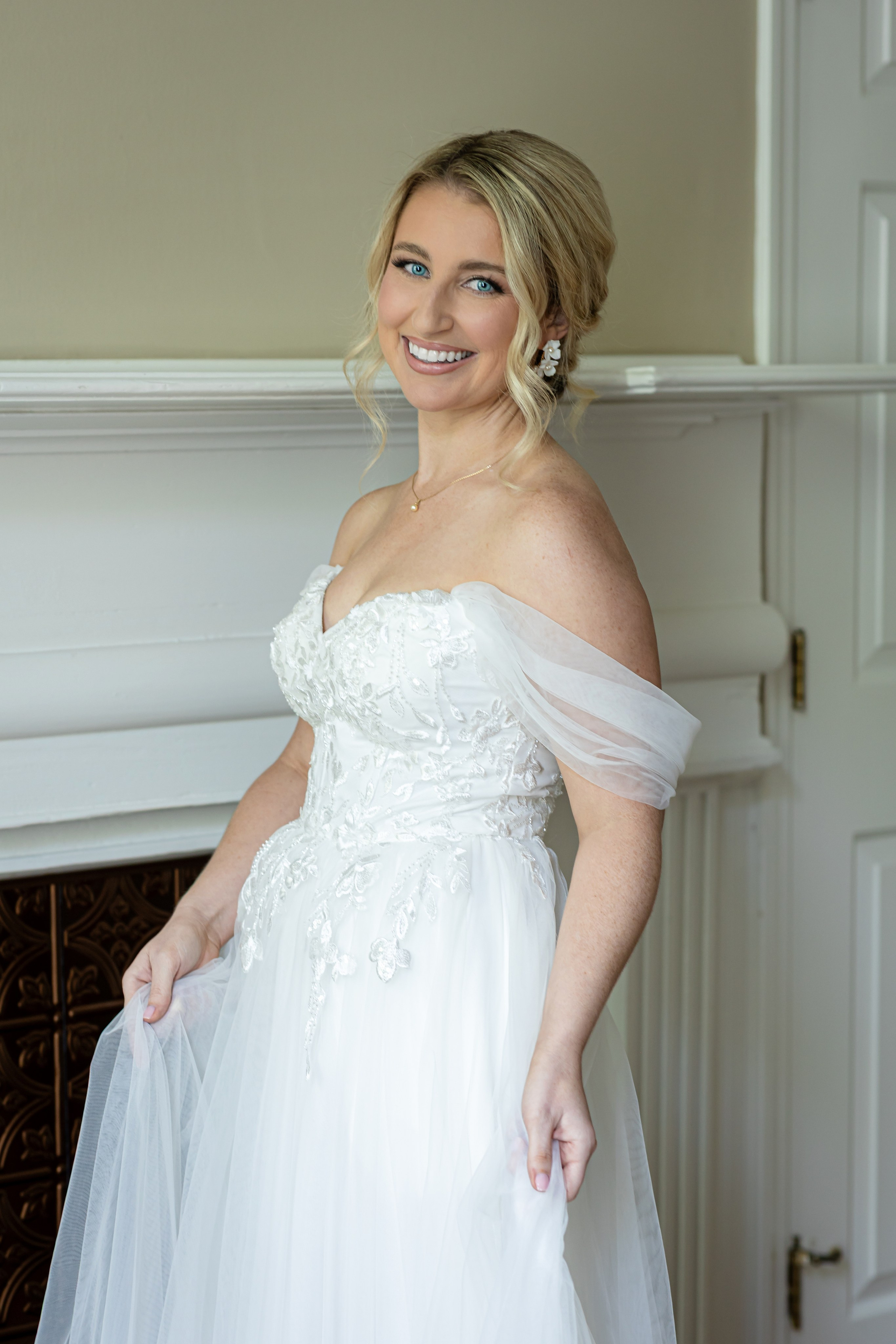 Blue wedding of Stacey and Madison at Liberty Hall Bed & Breakfast located in Traveler’s Rest SC. Wedding and portrait photography in Greenville SC