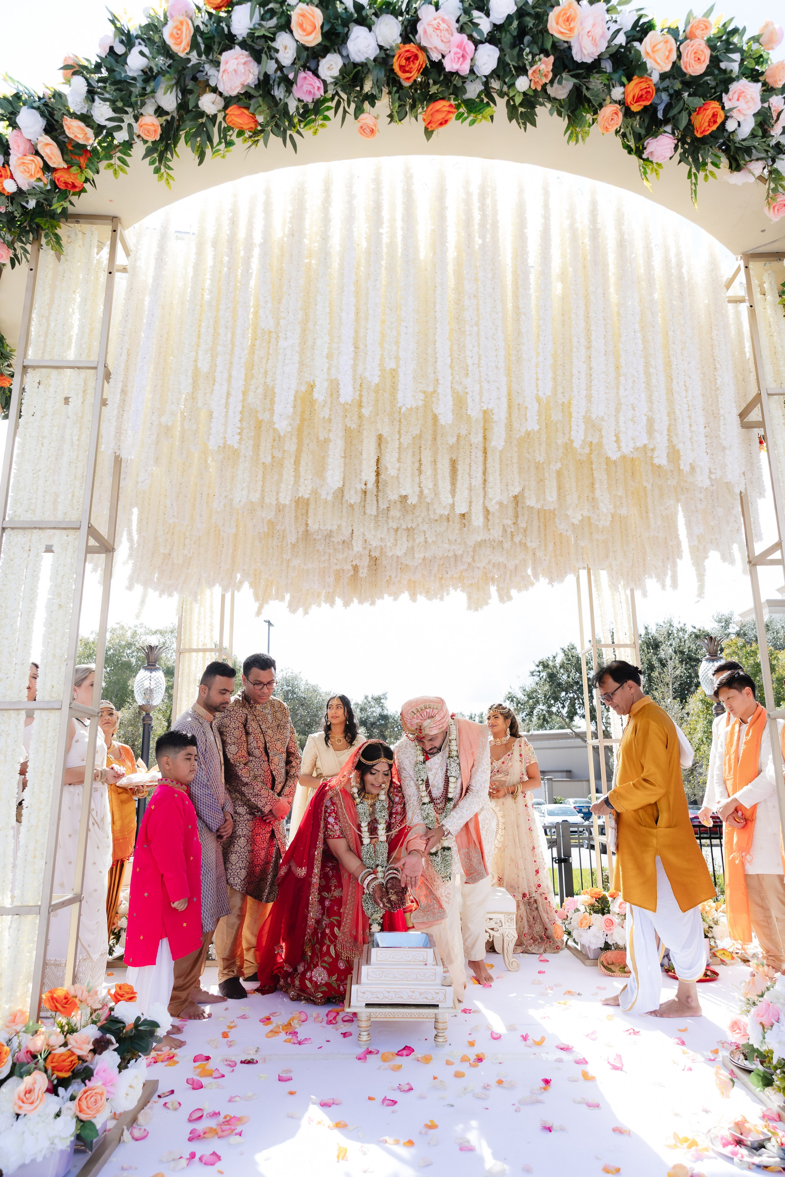 A Sacred Hindu Celebration of Love, Ritual, and Tradition. YES I DO PRODUCTION — Wedding photography&videography