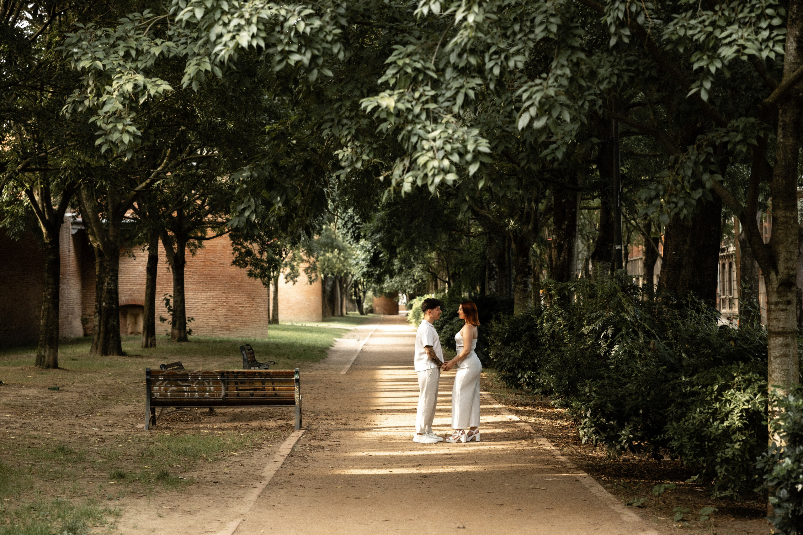 Engagement love Story in Toulouse. Eugénie Smirnova — photographe à Toulouse et dans le sud-ouest de la France