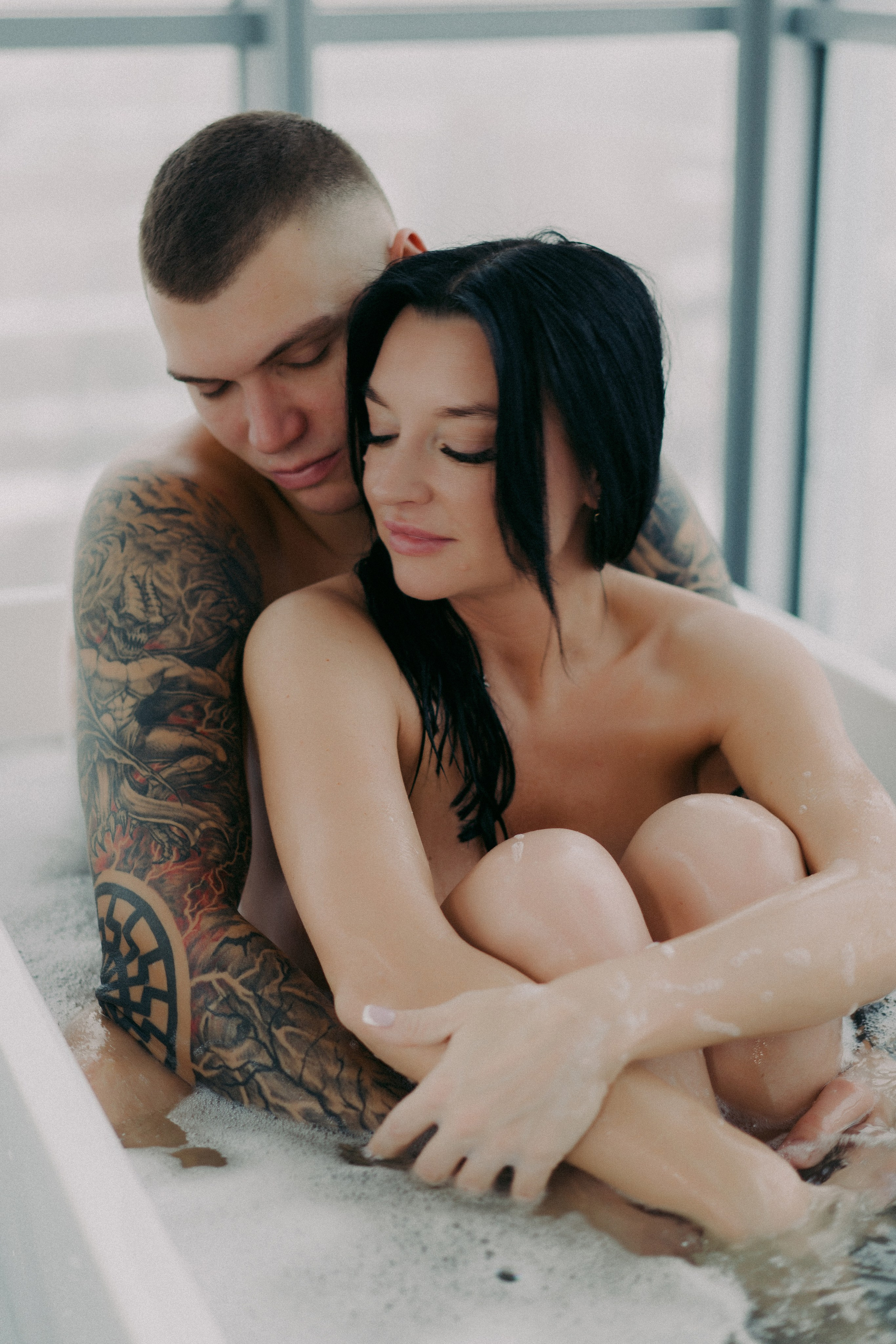 Luxury Couple Boudoir Photography NYC | Intimate Hotel Photo Sessions. Videographer and photographer in New York // MAKAROV.VIDEO