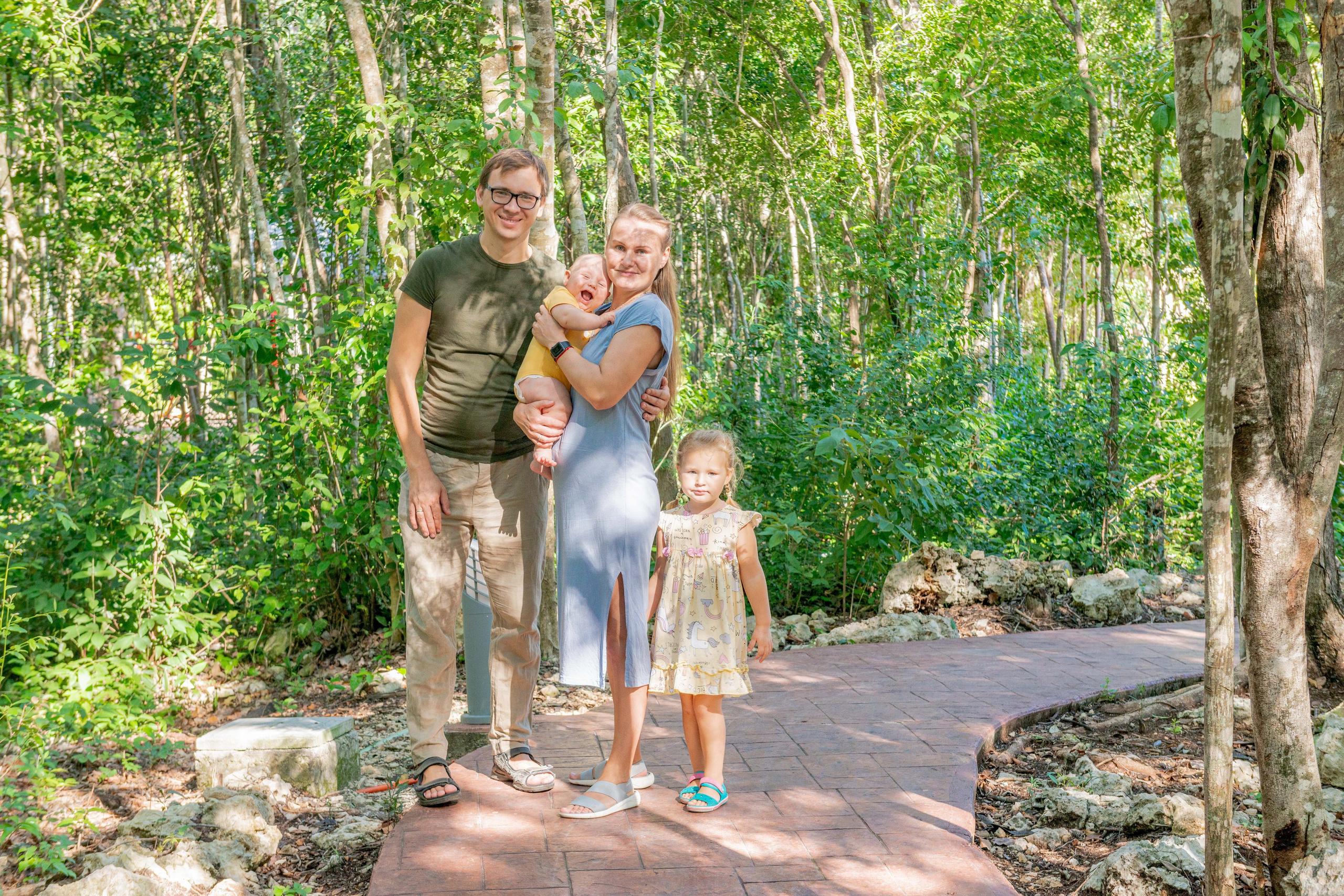 Our family photo shoot in Playa del Carmen. FOTÓGRAFO MÉXICO QUINTANA ROO
