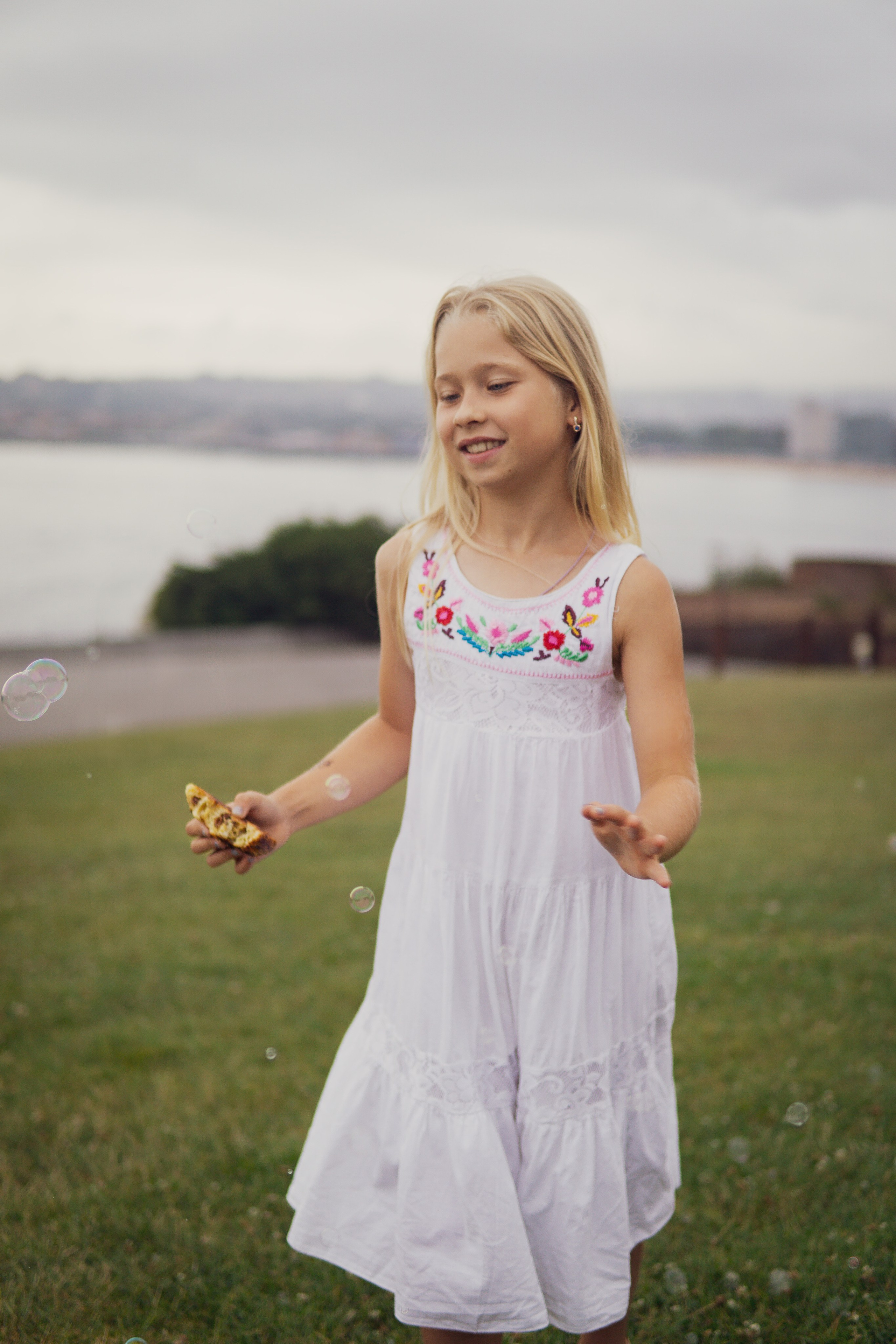 Family Picnic Photoshoot in Gijón, Cerro de Sta Catalina