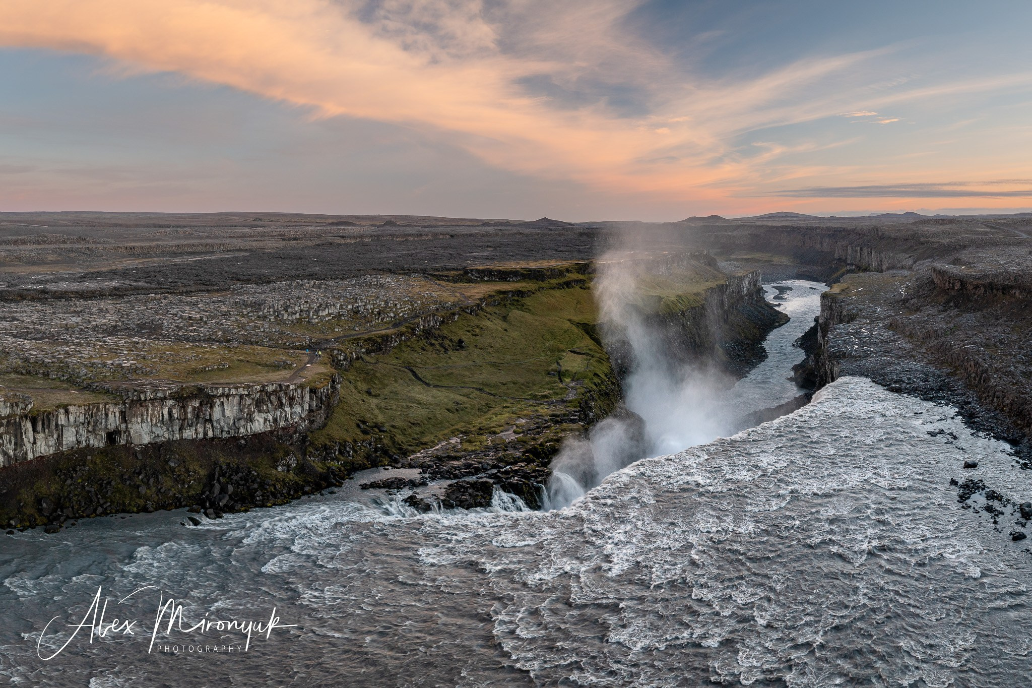 Unforgettable Iceland. Pet, Senior, Landscape, portrait studio, photographer in Miami and Sou