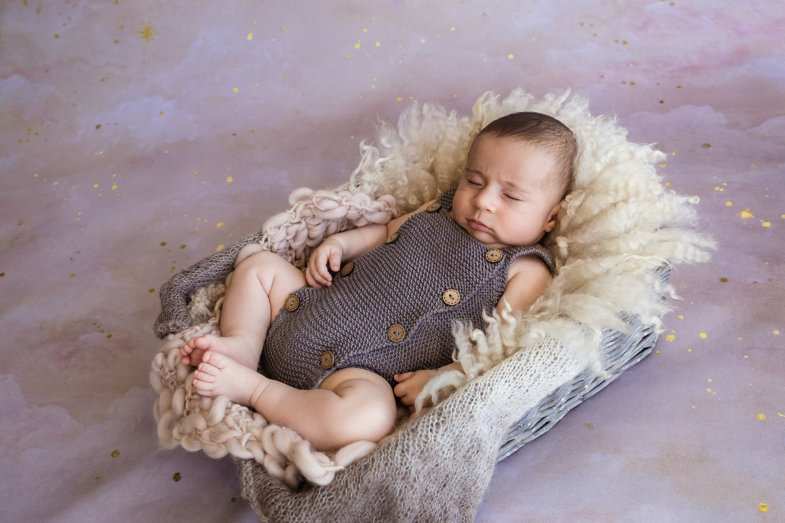 НОВОРОЖДЕННЫЕ