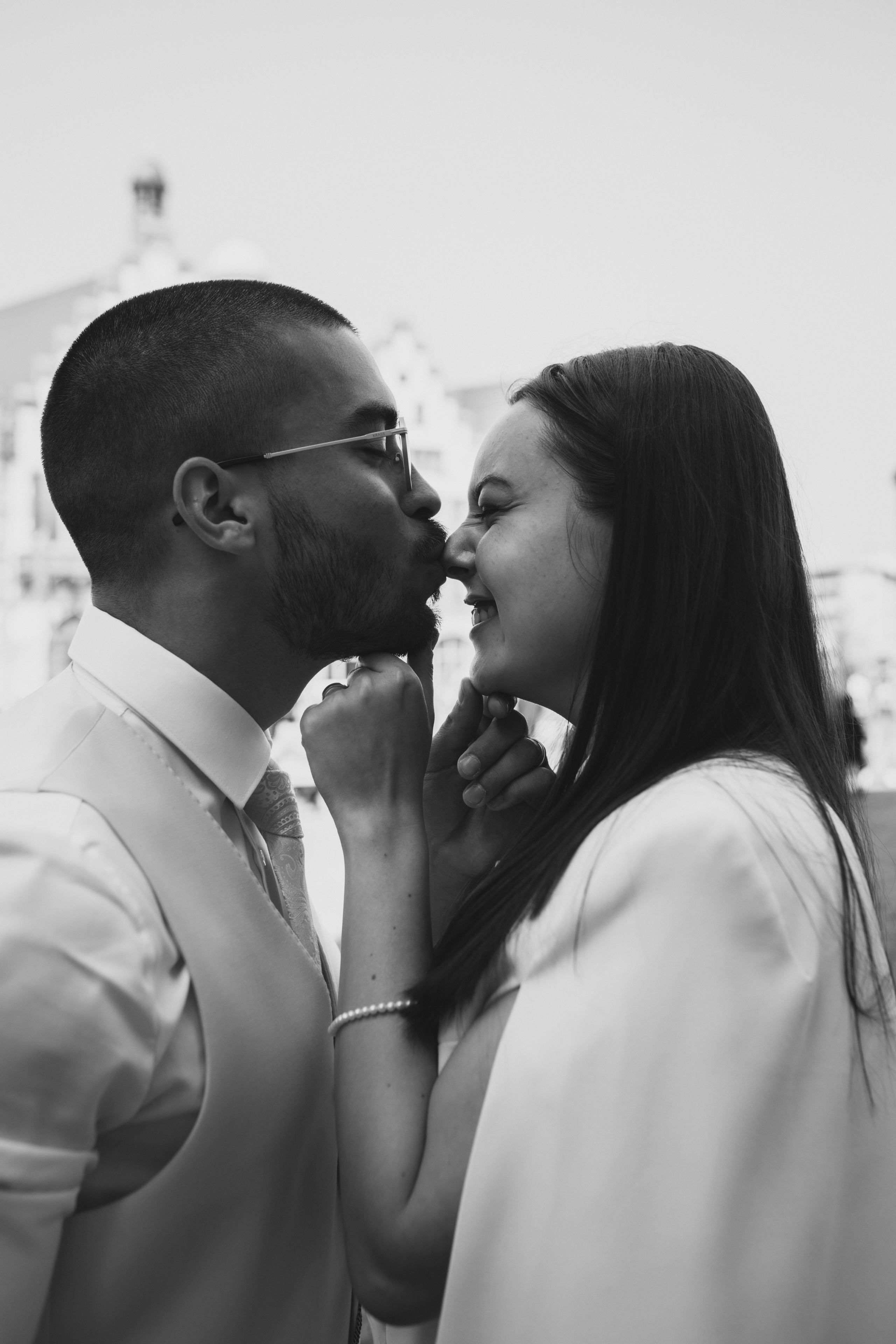 Hochzeitsfotograf Frankfurt am Main – natürliche emotionale Hochzeitsreportage im Frankfurter Römer.