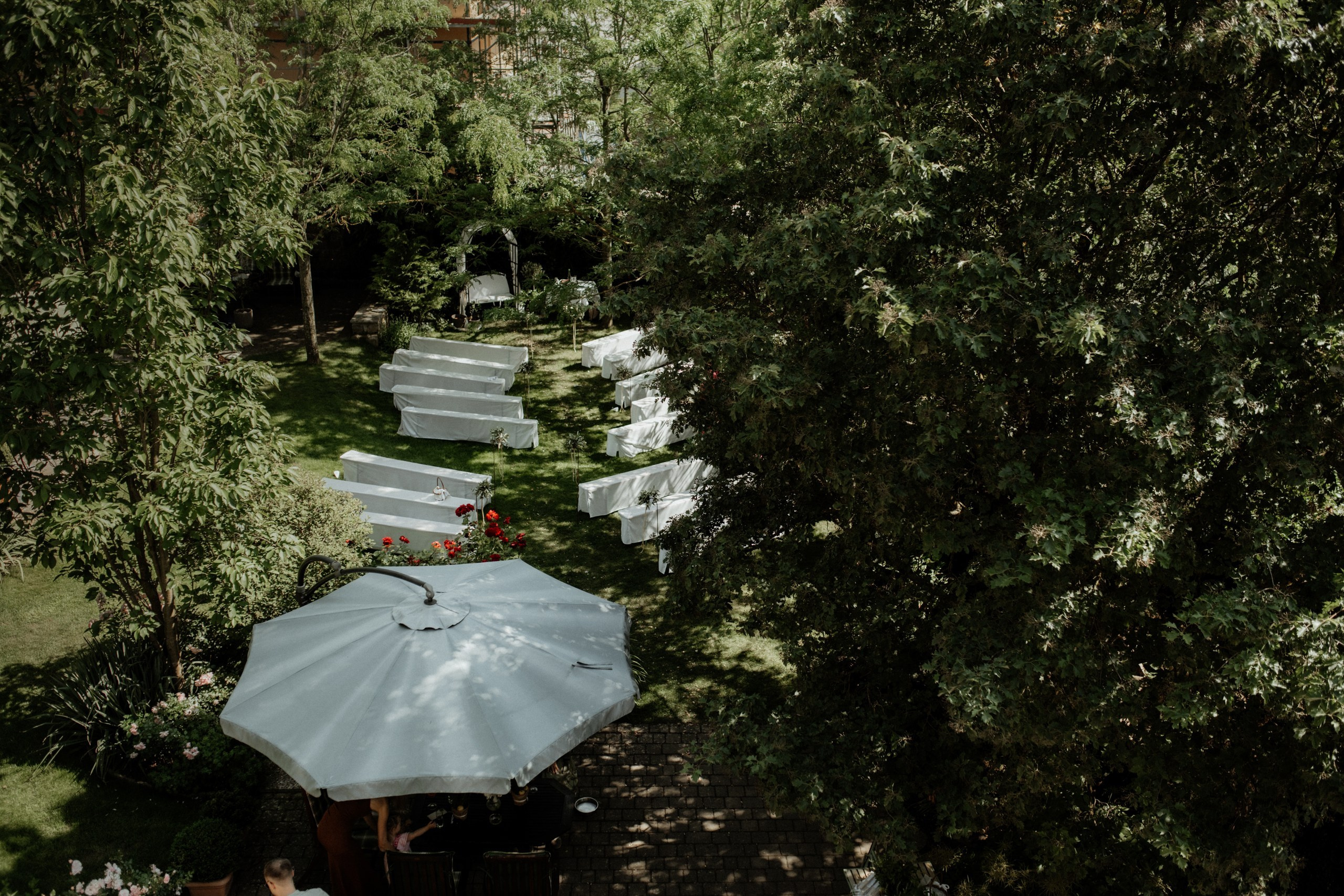 Freie Trauung Lara & Yannick | Landhaus Odaia | Fotograf Würzburg. Anna Saribekyan – Beste Hochzeitsfotografin in Würzburg, Top 10 in Deutschland