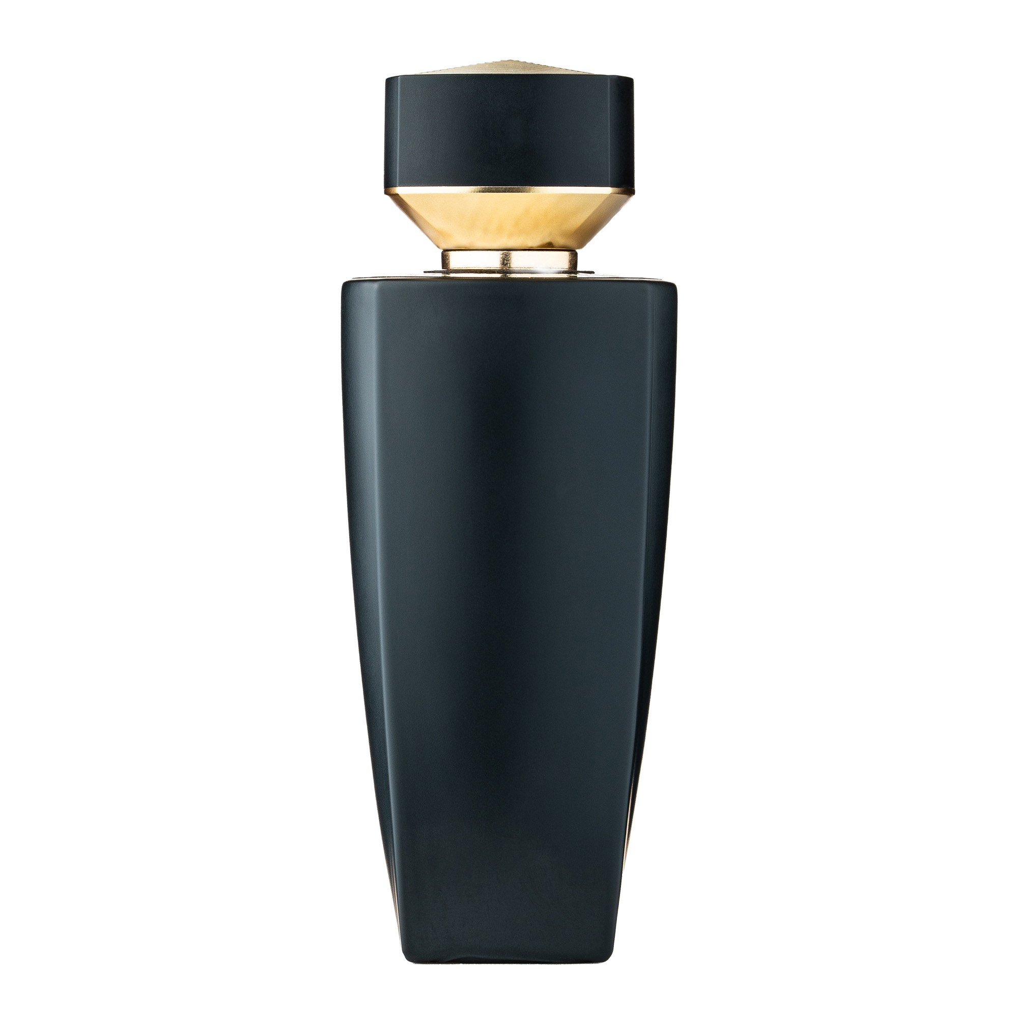 Ağ fonda, qara, trapezoid formalı şüşədən hazırlanmış, qızılı və qara rəngli həndəsi qapağı olan tək ətir butulkası.