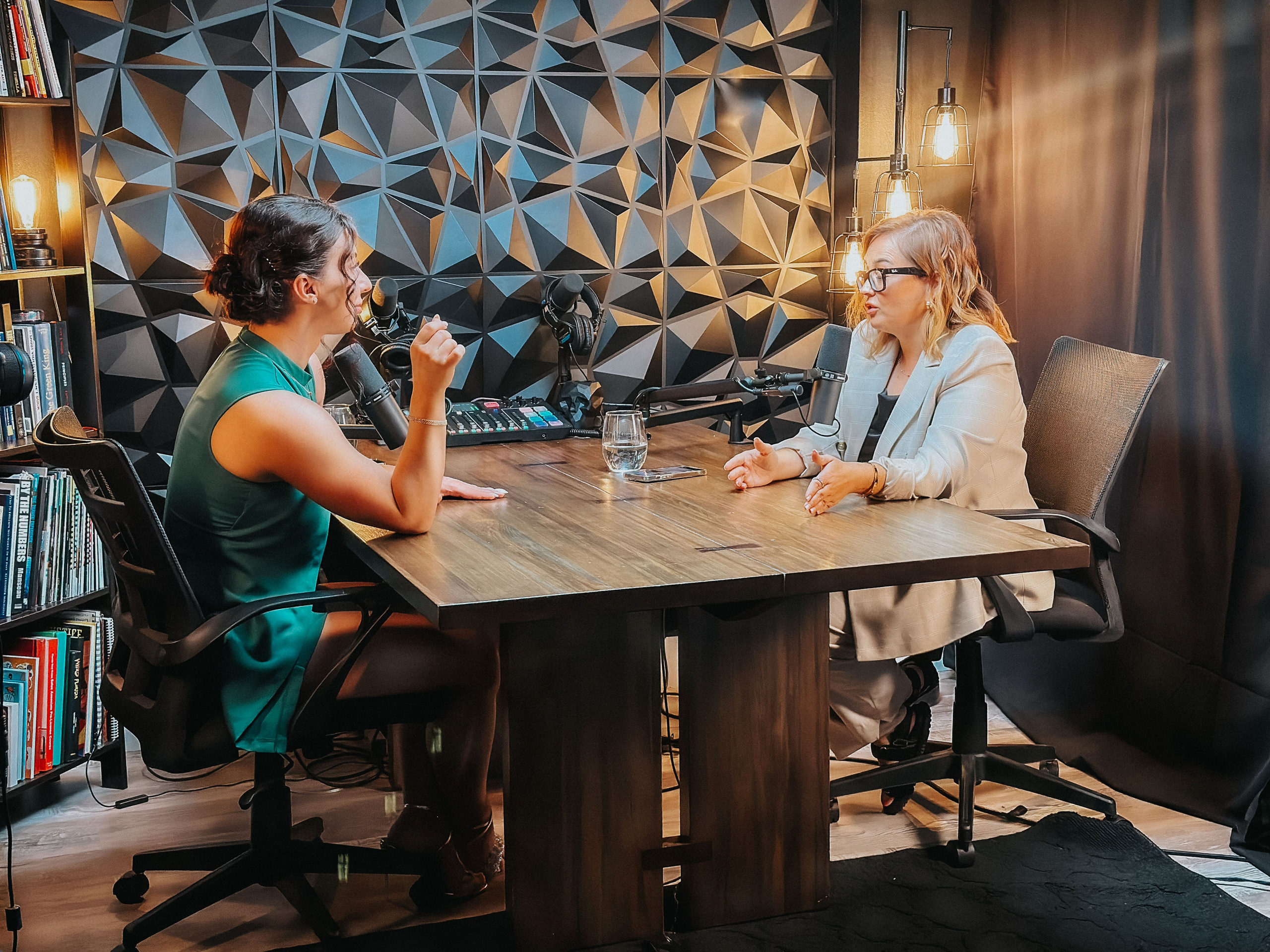 Как помочь дочери добиться успеха и собрать 1 млн подписчиков. ИРА И ЯСЯ. ON THE VIBE OF SUCCESS — A blog about extraordinary people with Kristi