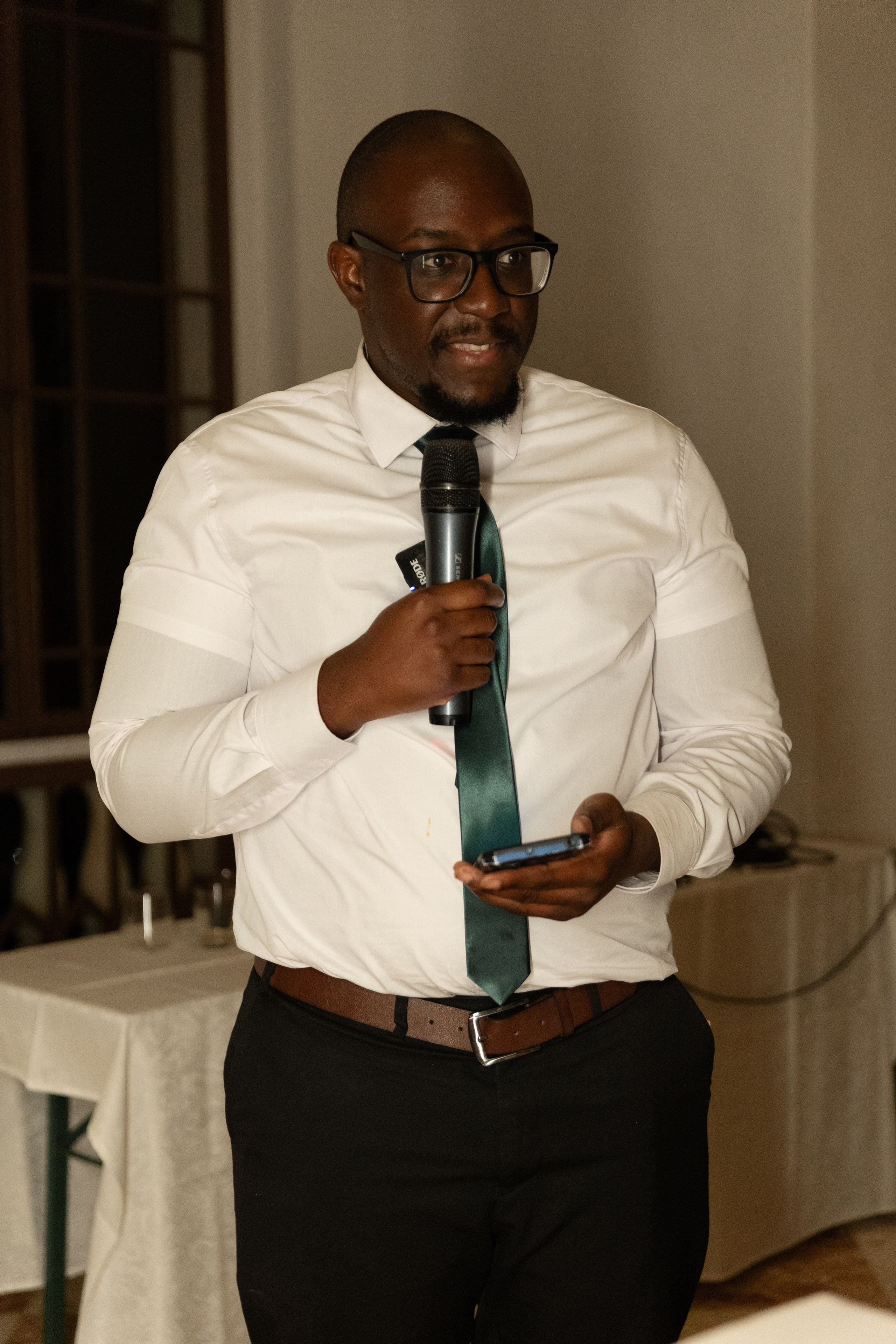 Elegant Castle Wedding in Austria | Alwin & Ruth’s Fairytale Celebration. Wedding photographer and videographer based in Timisoara, Romania