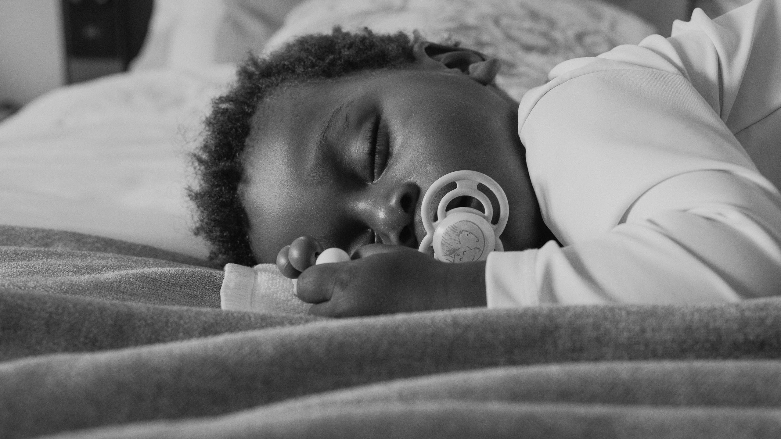 Family Portraits Session in St. Regis Mardavall. Mallorca Wedding, Corporate & Social Photographer