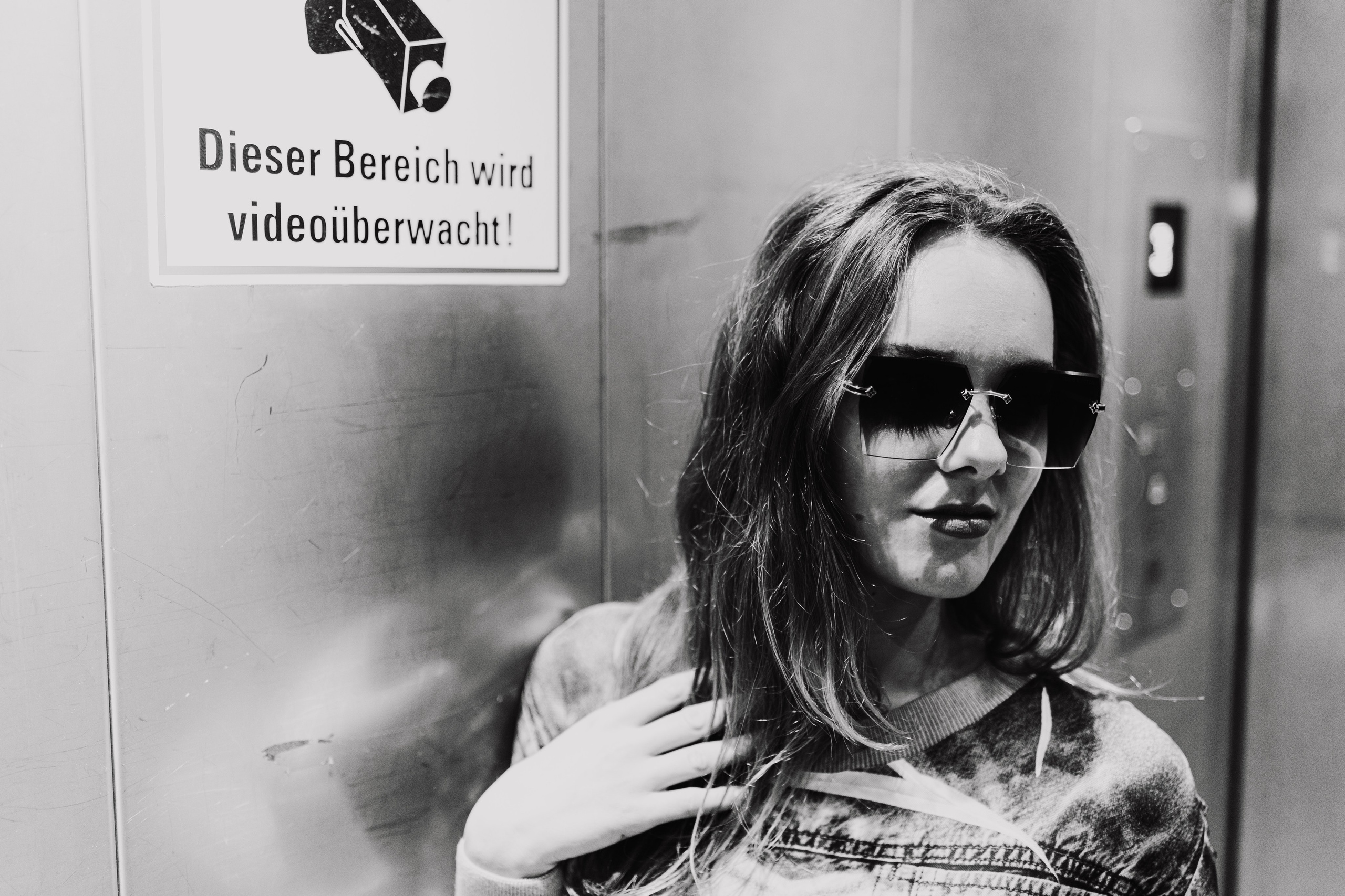 LOLA & OBLIQUE. Portrait photographer in Germany and all over Europe Mischa Blank