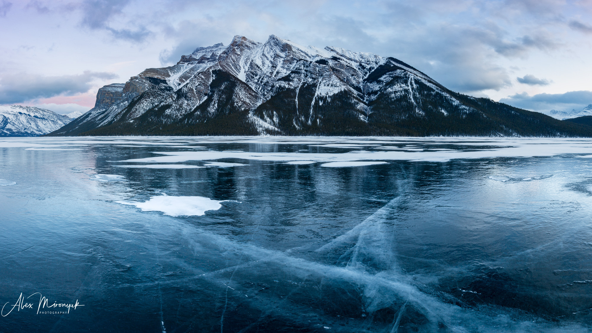 Photographing Winter Wonderland — Canada. Pet, Senior, Landscape, portrait studio, photographer in Miami and Sou