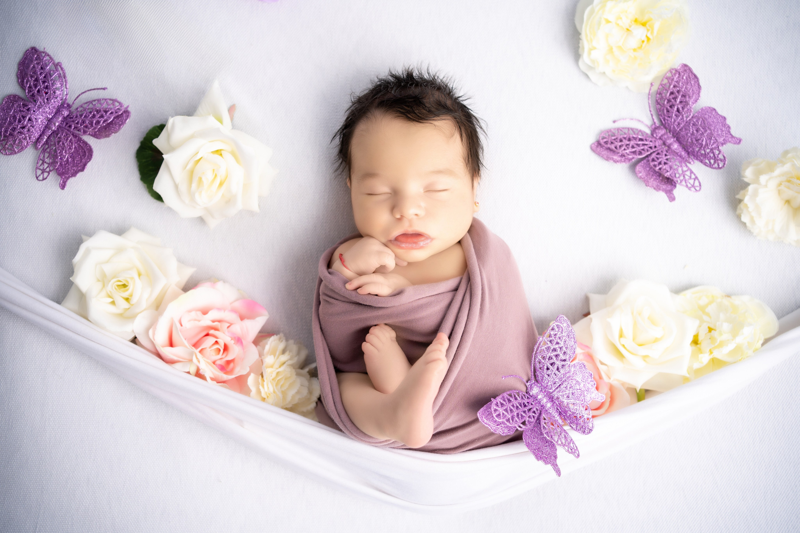 NEWBORN. BabyBumpbyCristinaH