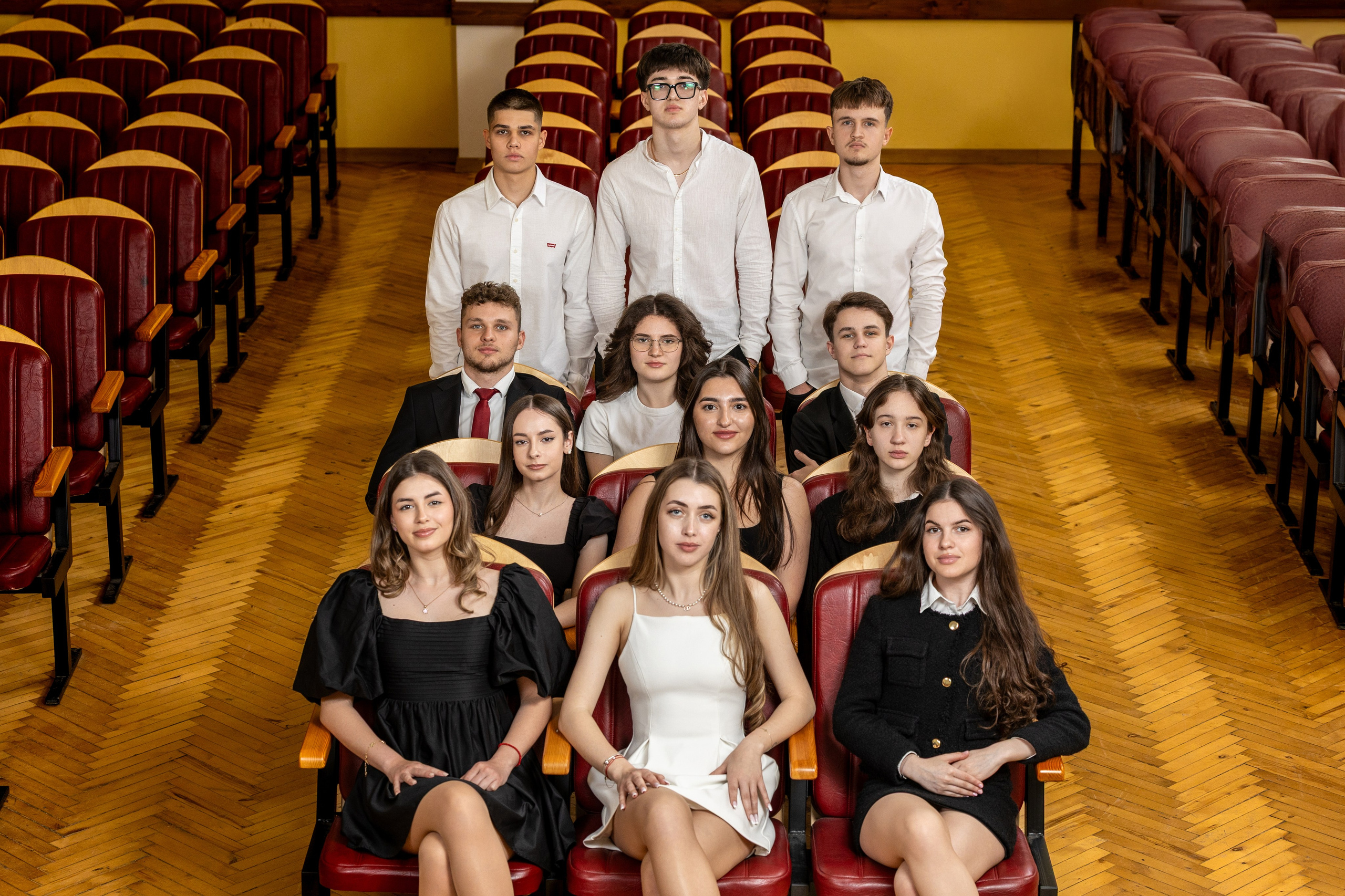 Albume de absolvire: gradinita, gimnaziu, liceu. Venete in Moldova