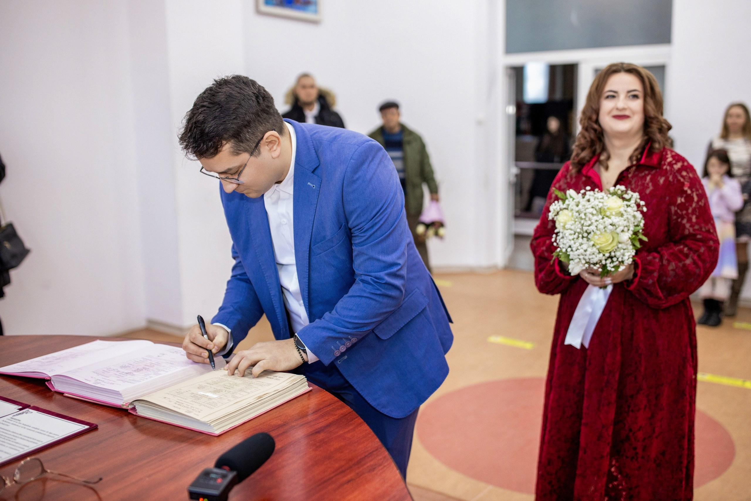 • fotograf cununie religioasă Dorohoi Alexandru și Otilia în biserică • fotograf cununie religioasă Dorohoi moment emoționant schimb de priviri • fotograf cununie religioasă Dorohoi mirii în timpul slujbei • fotograf cununie religioasă Dorohoi cadre naturale din biserică • fotograf cununie religioasă Dorohoi binecuvântarea mirilor • fotograf stare civilă Botoșani Alexandru și Otilia spun DA • fotograf stare civilă Botoșani moment semnare acte oficiale • fotograf stare civilă Botoșani emoții la ieșirea din primărie • fotograf stare civilă Botoșani cadre cu mirii și invitații • fotograf stare civilă Botoșani fotografii naturale și autentice • fotograf nuntă Botoșani ședință foto Alexandru și Otilia • fotograf nuntă Dorohoi cadre romantice ședință foto miri • fotograf nuntă Botoșani portrete elegante miri • fotograf nuntă Dorohoi cadre naturale în lumină caldă • fotograf nuntă Botoșani ședință foto în aer liber • fotograf nuntă Botoșani petrecere dans și distracție • fotograf nuntă Dorohoi momente spontane la petrecere • fotograf nuntă Botoșani invitați pe ringul de dans • fotograf nuntă Dorohoi cadre dinamice de la petrecere • fotograf nuntă Botoșani atmosferă vibrantă și emoții reale • Alin Chirilă fotograf surprinde emoțiile mirilor Alexandru și Otilia • Alin Chirilă fotograf cadre naturale și autentice de nuntă • Alin Chirilă fotograf poveste de dragoste spusă prin imagini • Alin Chirilă fotograf momente reale și emoții sincere • Alin Chirilă fotograf portrete elegante de miri • AlinoFotoStudio fotografie de nuntă Alexandru și Otilia • AlinoFotoStudio cadre artistice cununie religioasă • AlinoFotoStudio ședință foto miri în lumină naturală • AlinoFotoStudio fotografie autentică de nuntă în România • AlinoFotoStudio momente speciale surprinse cu emoție • povestitor prin fotografie surprinde iubirea dintre Alexandru și Otilia • povestitor prin fotografie cadre naturale și emoții reale • povestitor prin fotografie zi de nuntă spusă în imagini • povestitor prin fotografie momente autentice și pline de viață • povestitor prin fotografie amintiri transformate în artă Alin Chirilă fotograf – povestitor prin fotografie la nunta Alexandru și Otilia • AlinoFotoStudio fotograf nuntă – emoții reale surprinse natural • fotograf nuntă Botoșani • fotograf nuntă Dorohoi • fotograf cununie religioasă Dorohoi • fotograf stare civilă Botoșani • fotograf botez Botoșani • Alin Chirilă fotograf • AlinoFotoStudio • povestitor prin fotografie