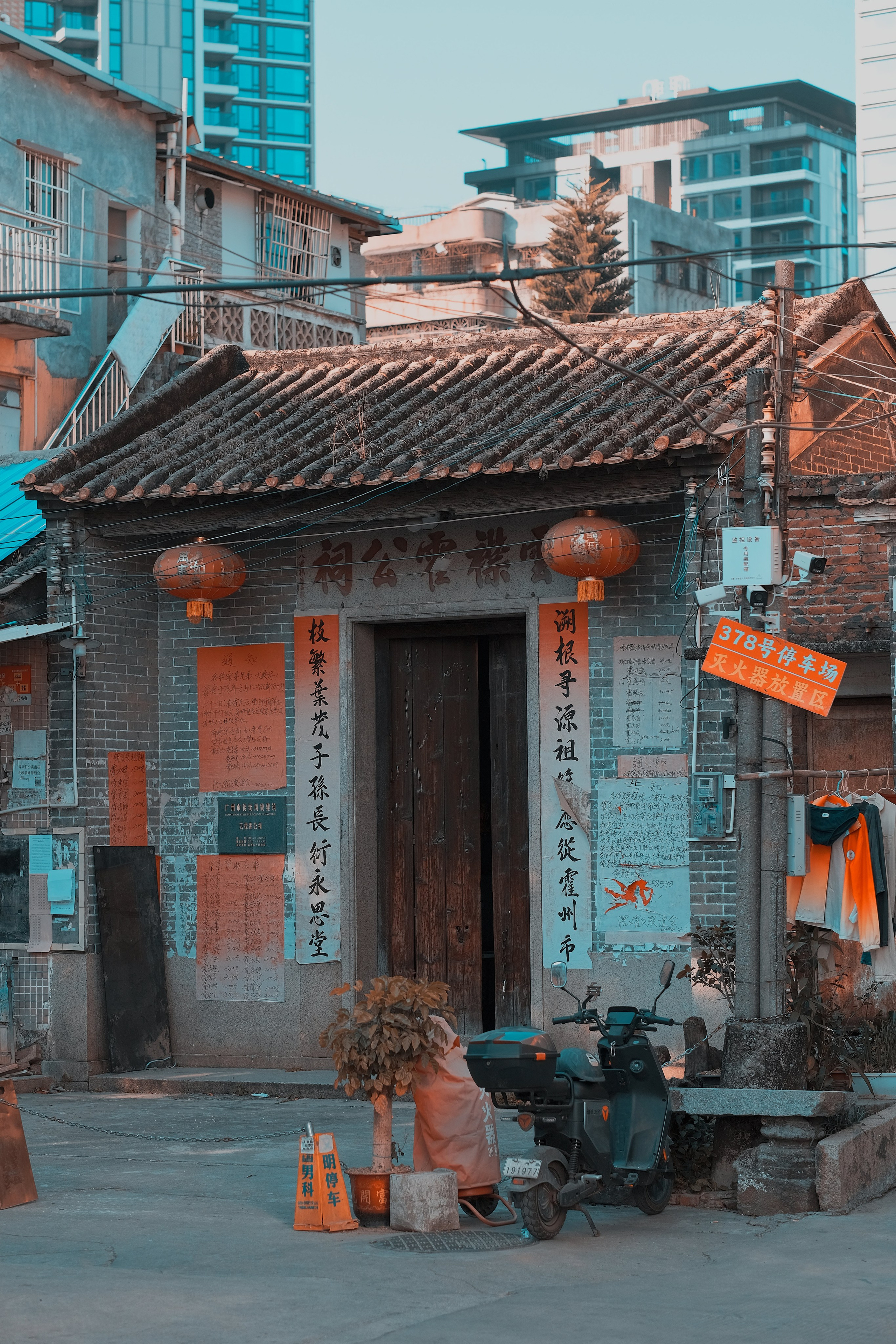 Guangzhou Street Photography | Guangzhou City Photos | 广州. 中国街头摄影 | The Streets of China Through My Eyes | 深圳