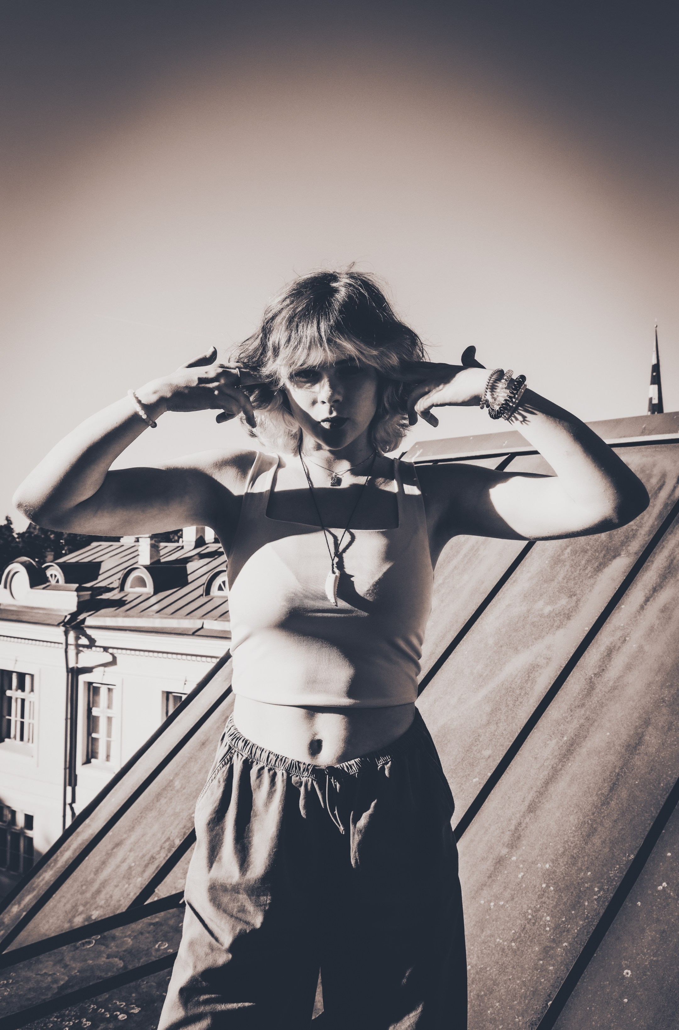 Nebula 25 — Fotod teie hingele