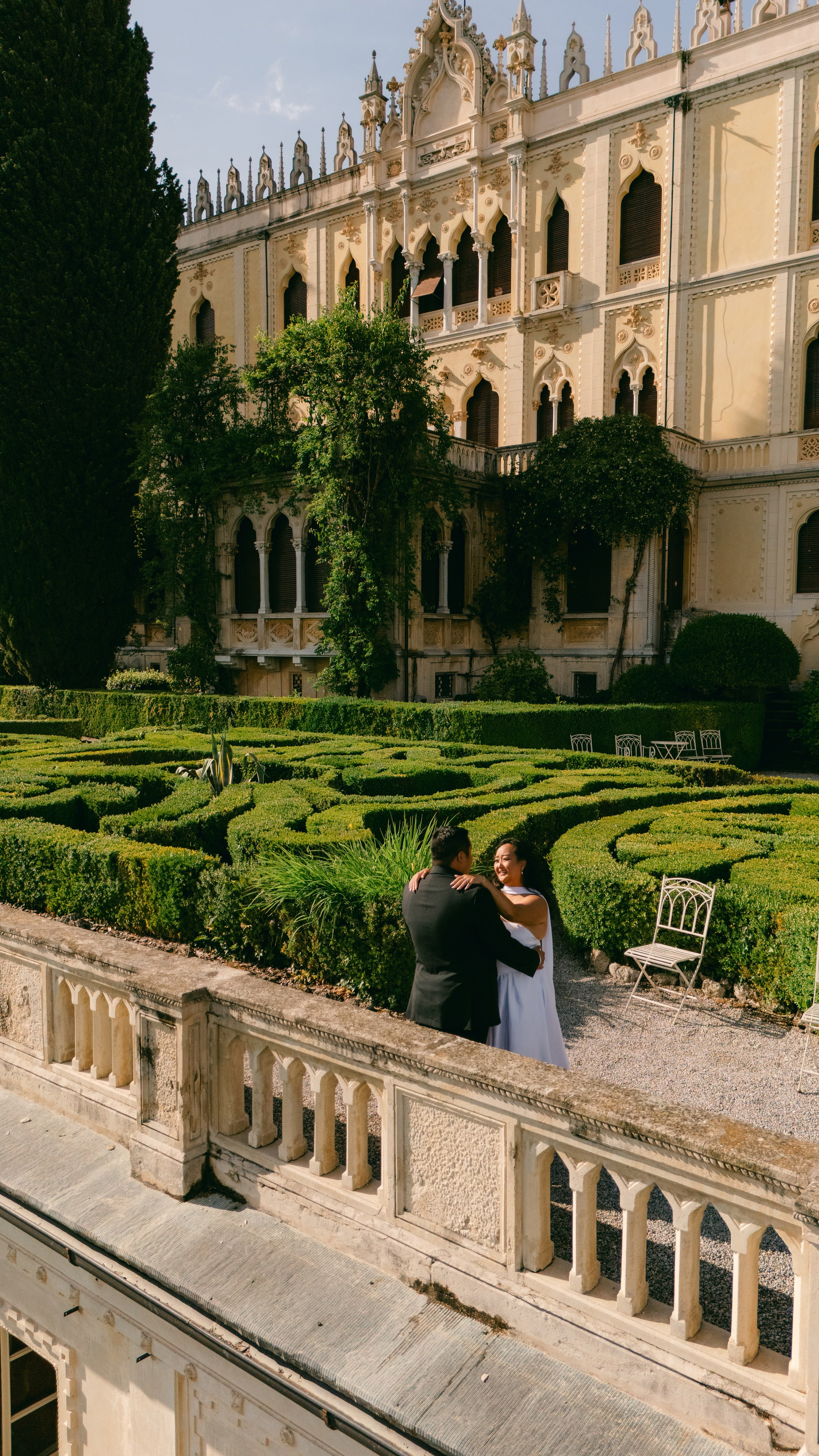 Ibtxhis and Keng elopement In italy — Isola del Garda