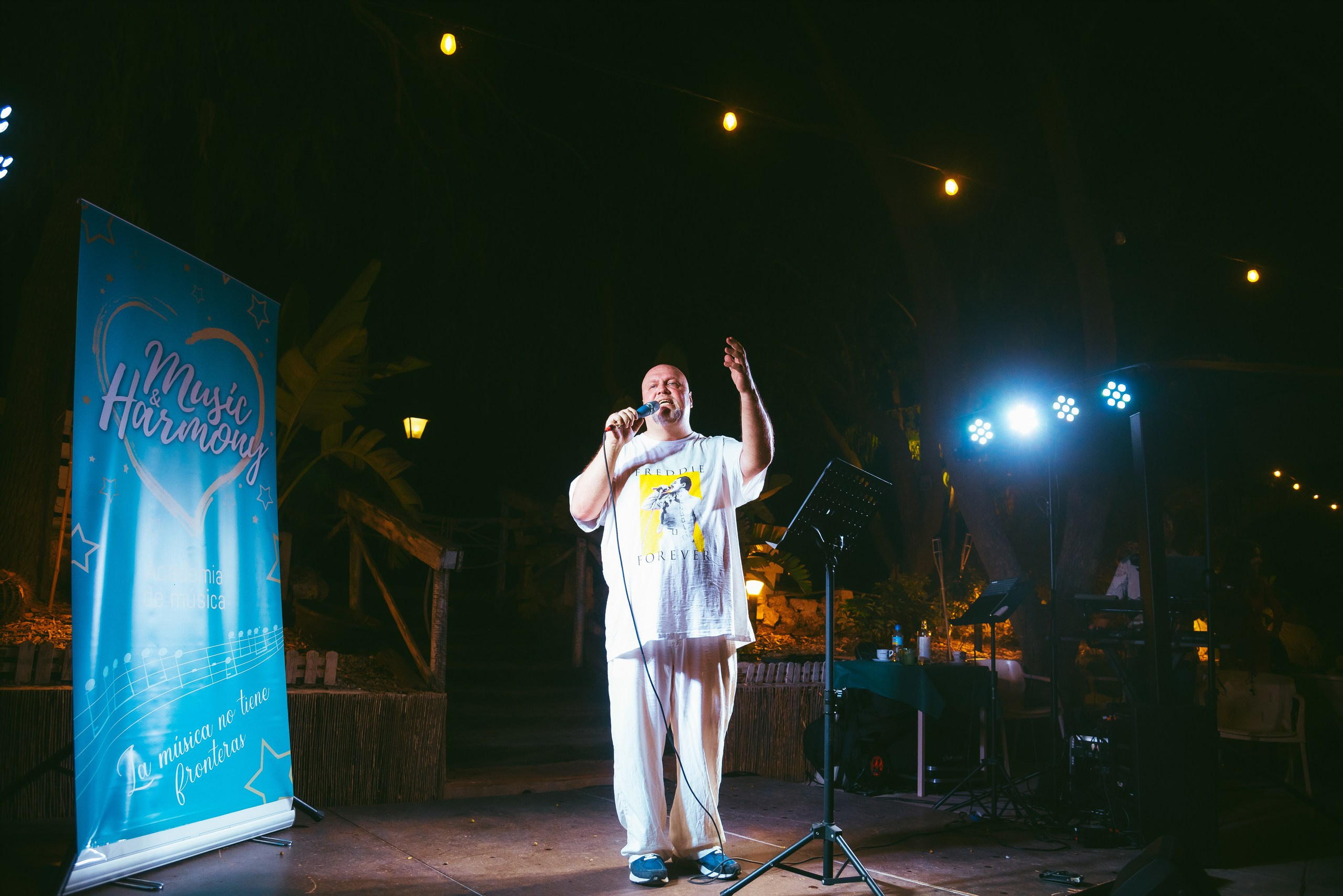 Photo report from a creative evening at the El Bosque Animado restaurant, Torrevieja