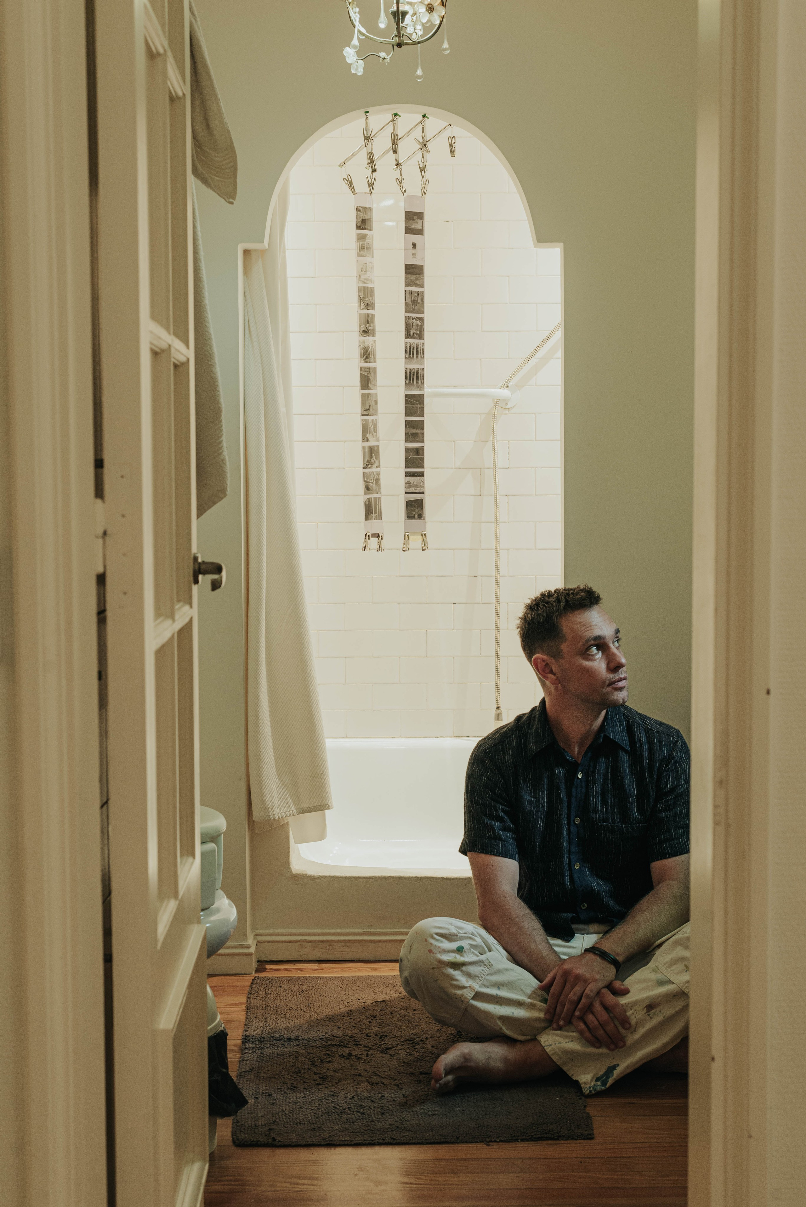 Docdocdoc. Visiting a Friend. Photographer @elmirkami in the city of Buenos Aires