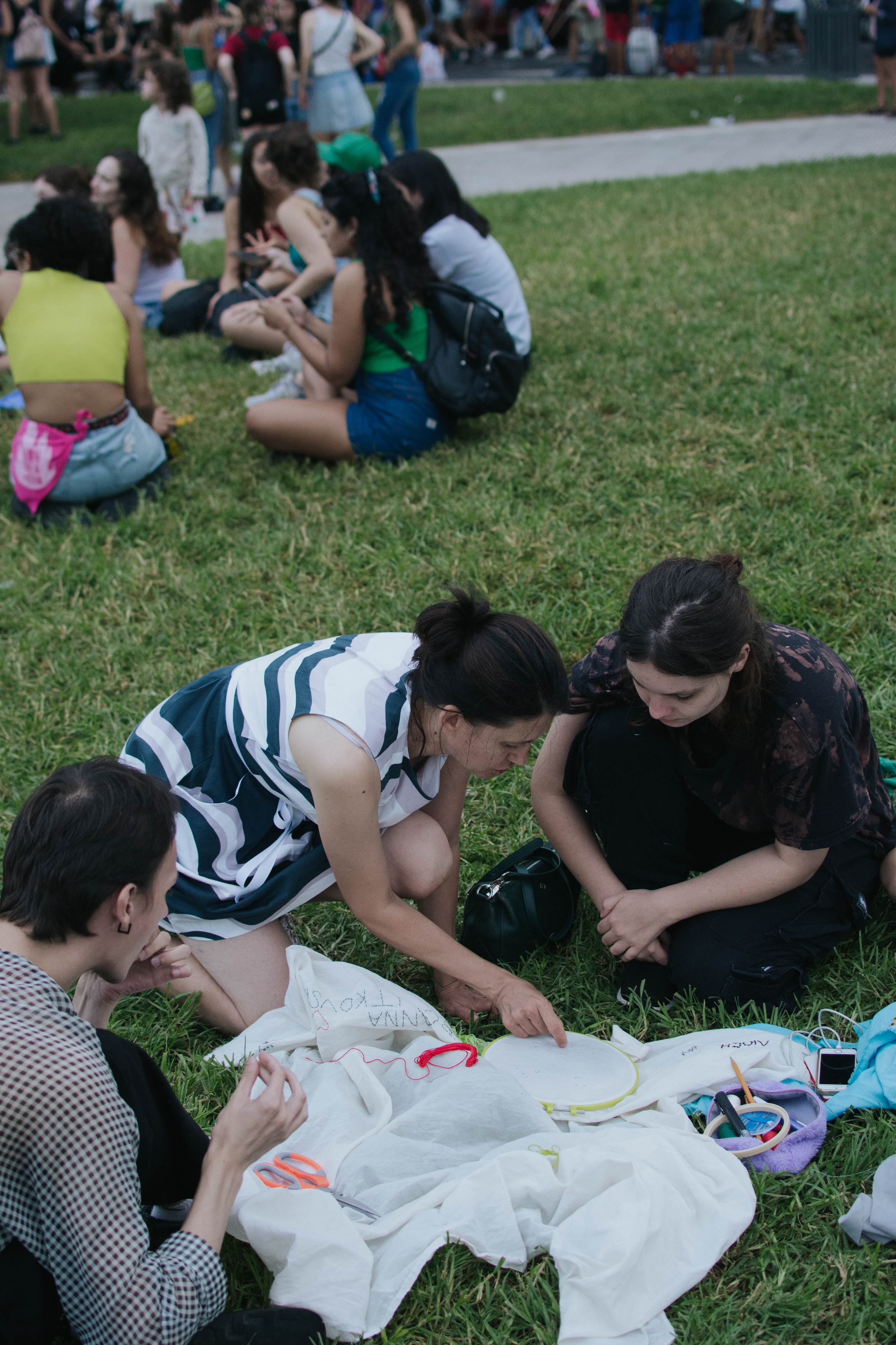 The Women’s March and our embroidery action. Reportage. Buenos Aires. Photographer @elmirkami in the city of Buenos Aires