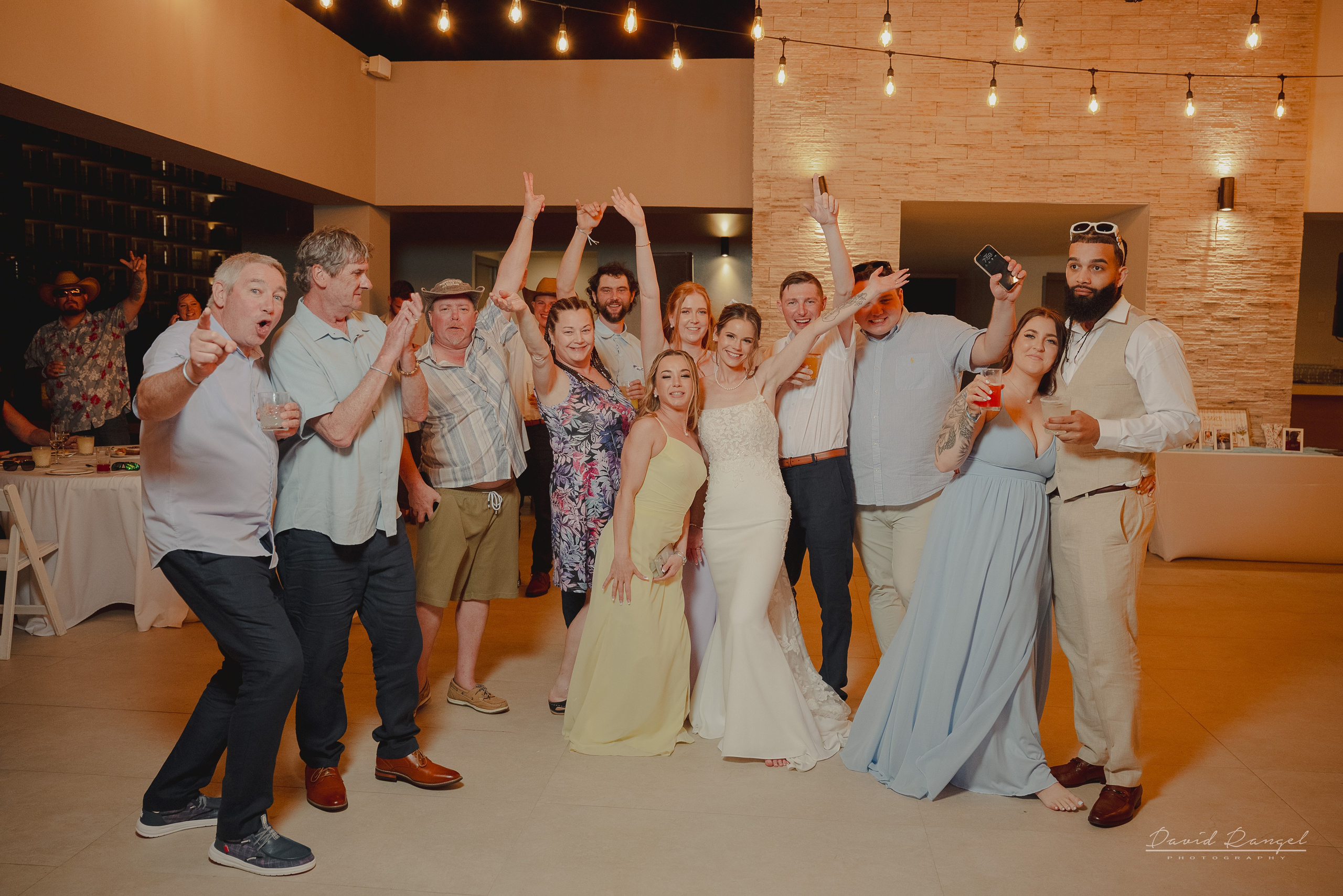 Danielle and Joshua’s sneak peek wedding. Destination wedding photographer based in Cancun and Riviera Maya with service worldwide